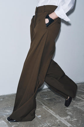 High-waist trousers