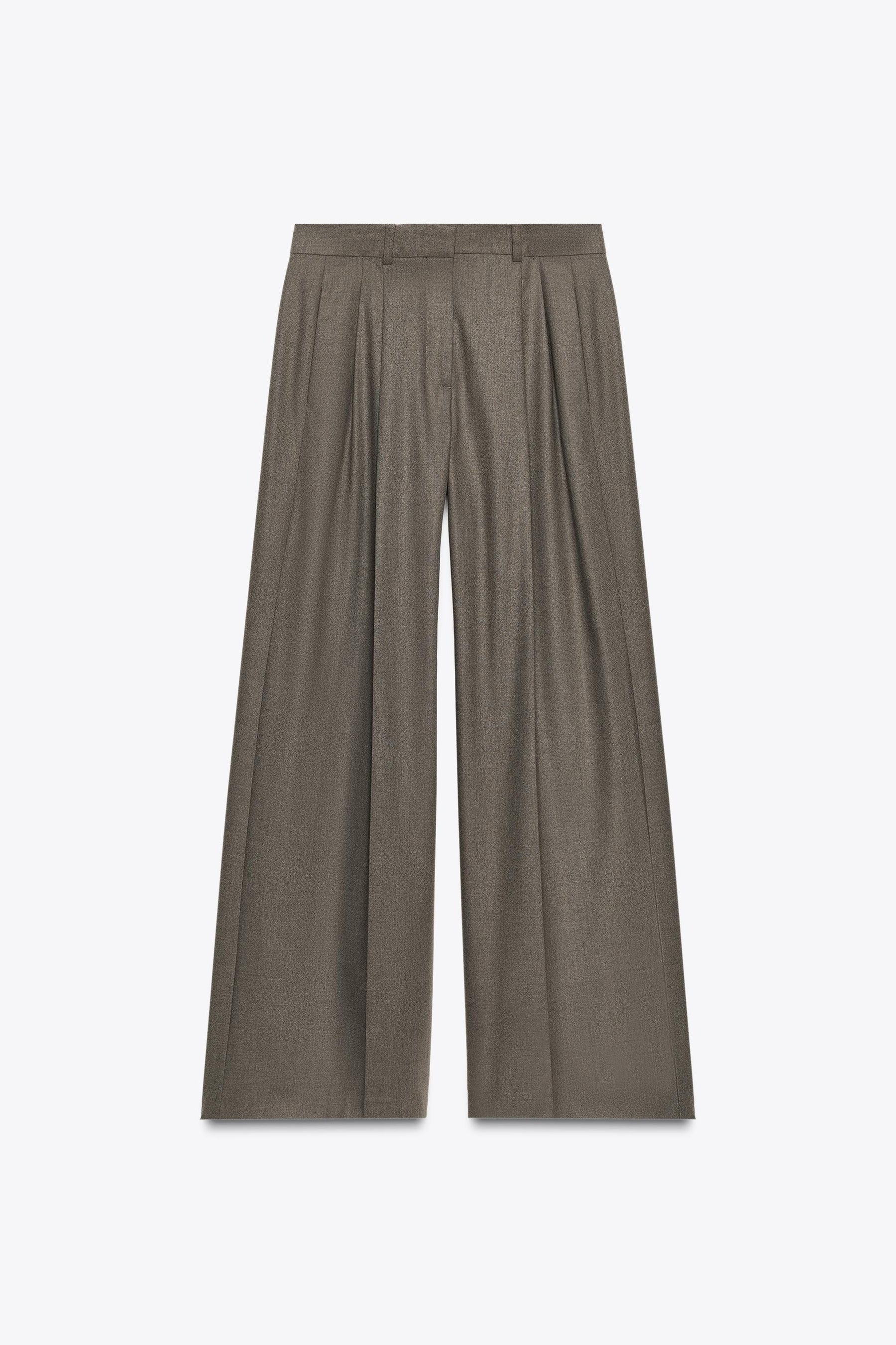 Wide-leg pleated trousers