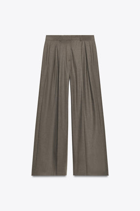 Wide-leg pleated trousers