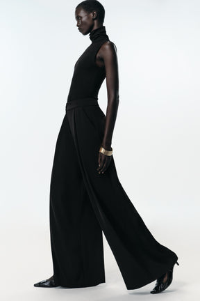 FLOWING PALAZZO PANTS