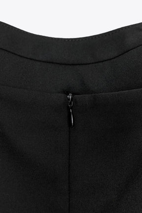 VOLUMINOUS SHORT DRESS