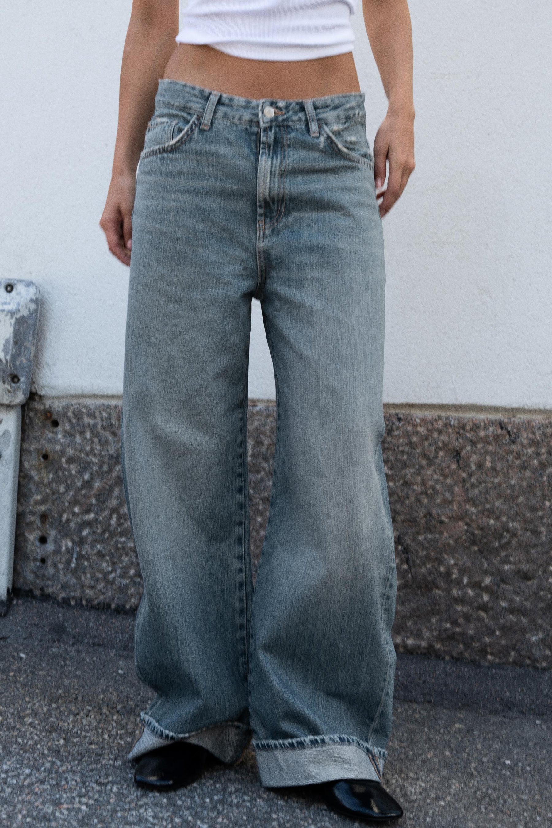 Mid-waist Baggy Folded Jeans