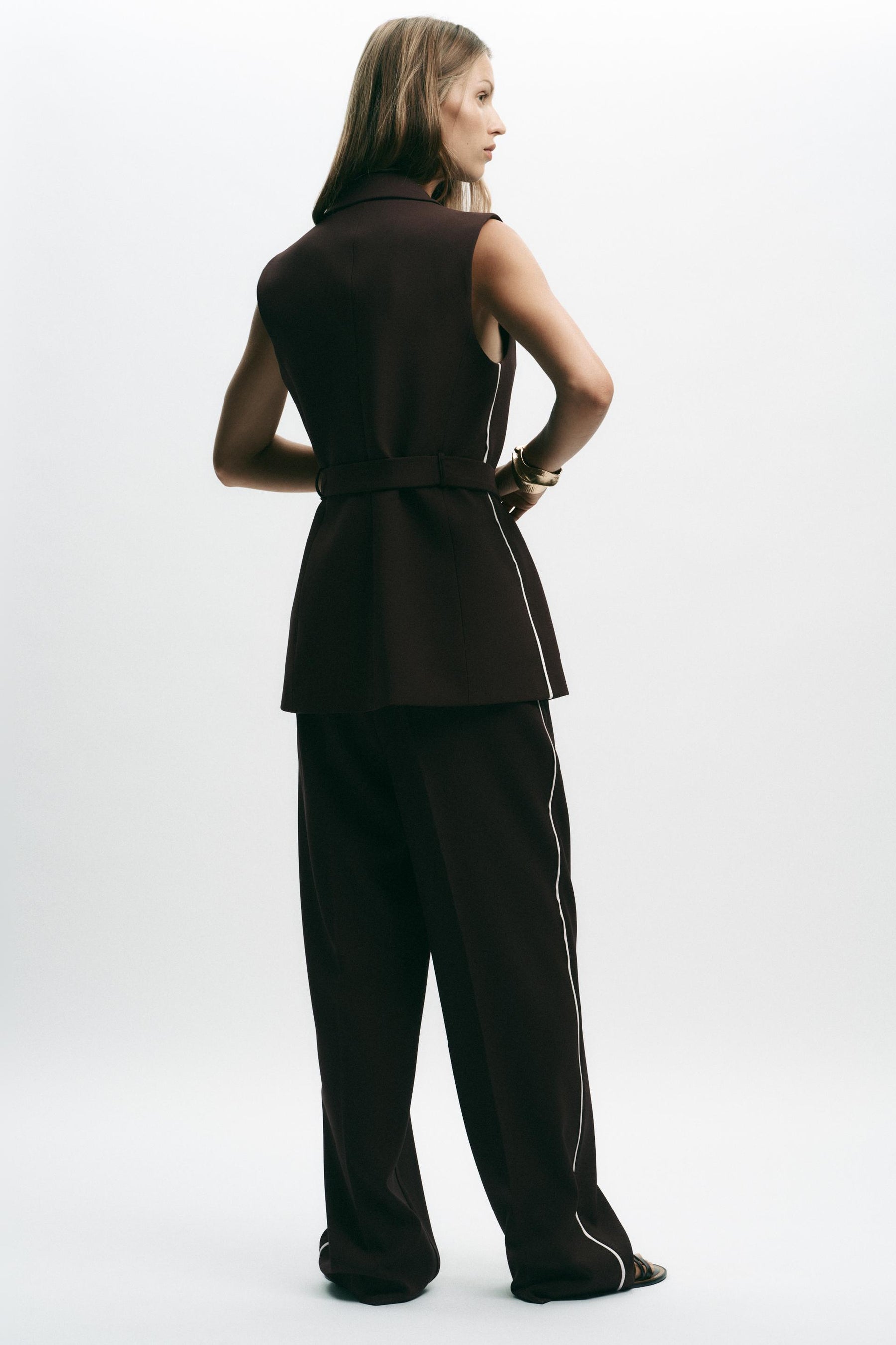 Straight-leg trousers with stripe