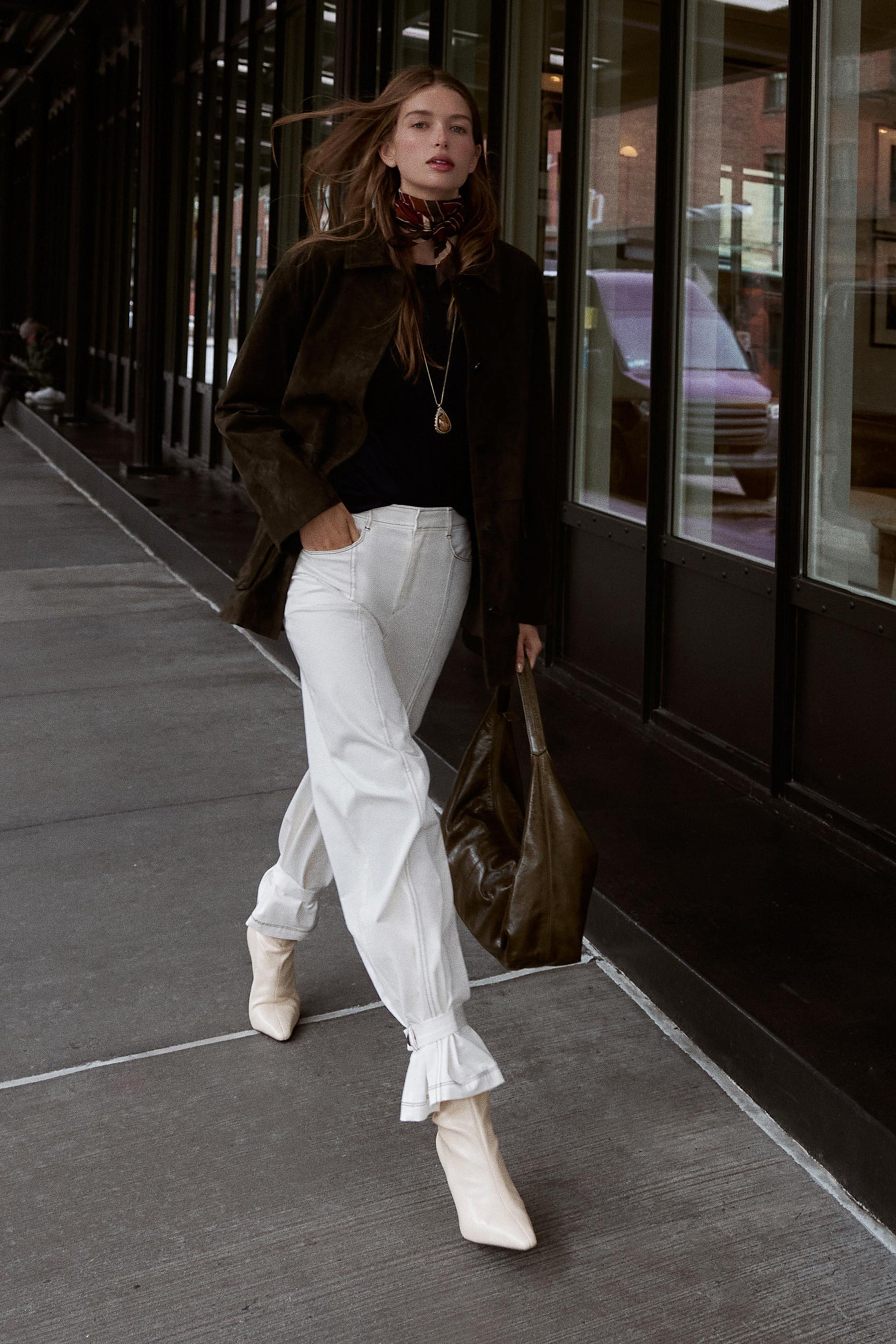 CONTRAST TOPSTITCHING TROUSERS