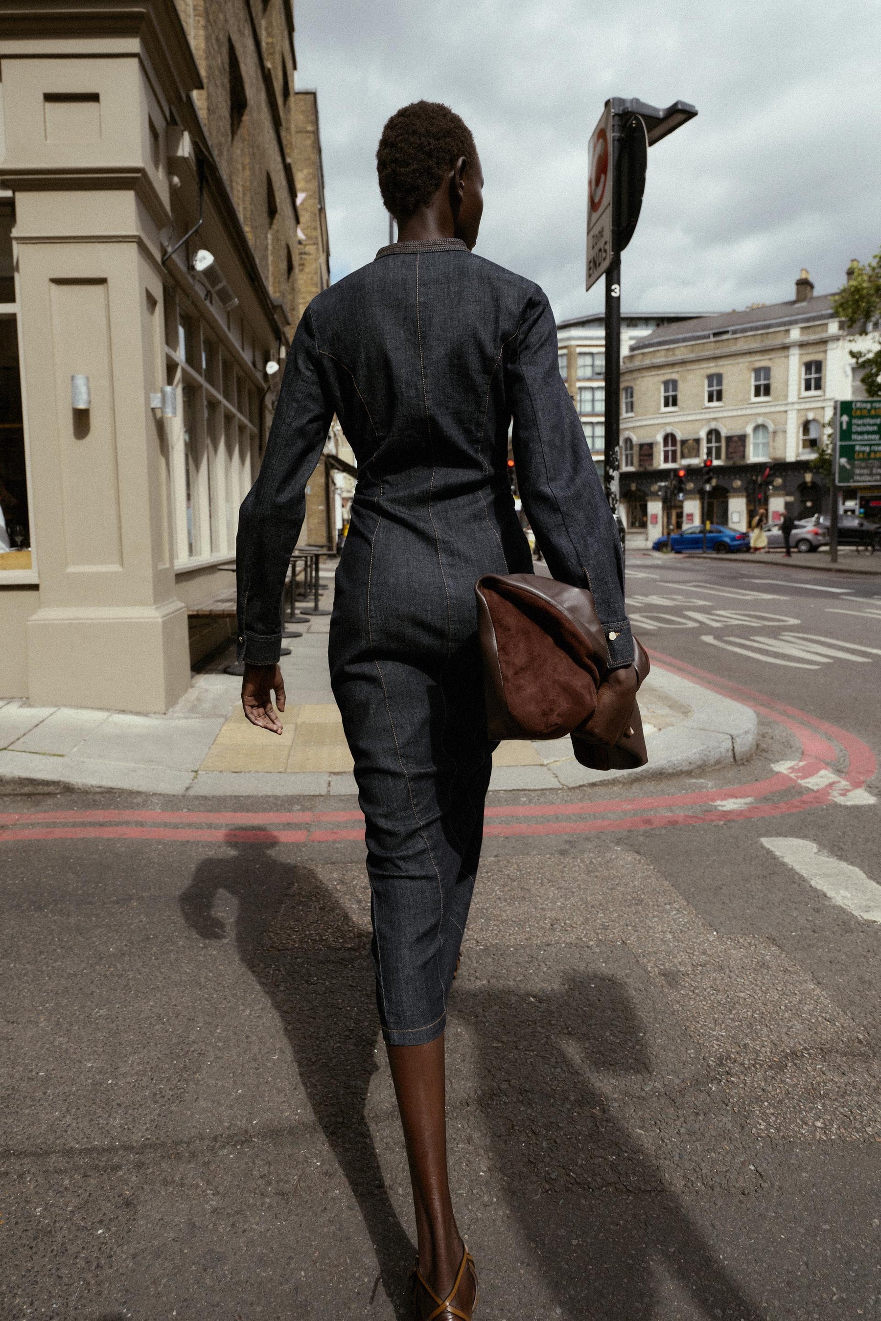 FITTED DENIM MIDI DRESS - Image 3