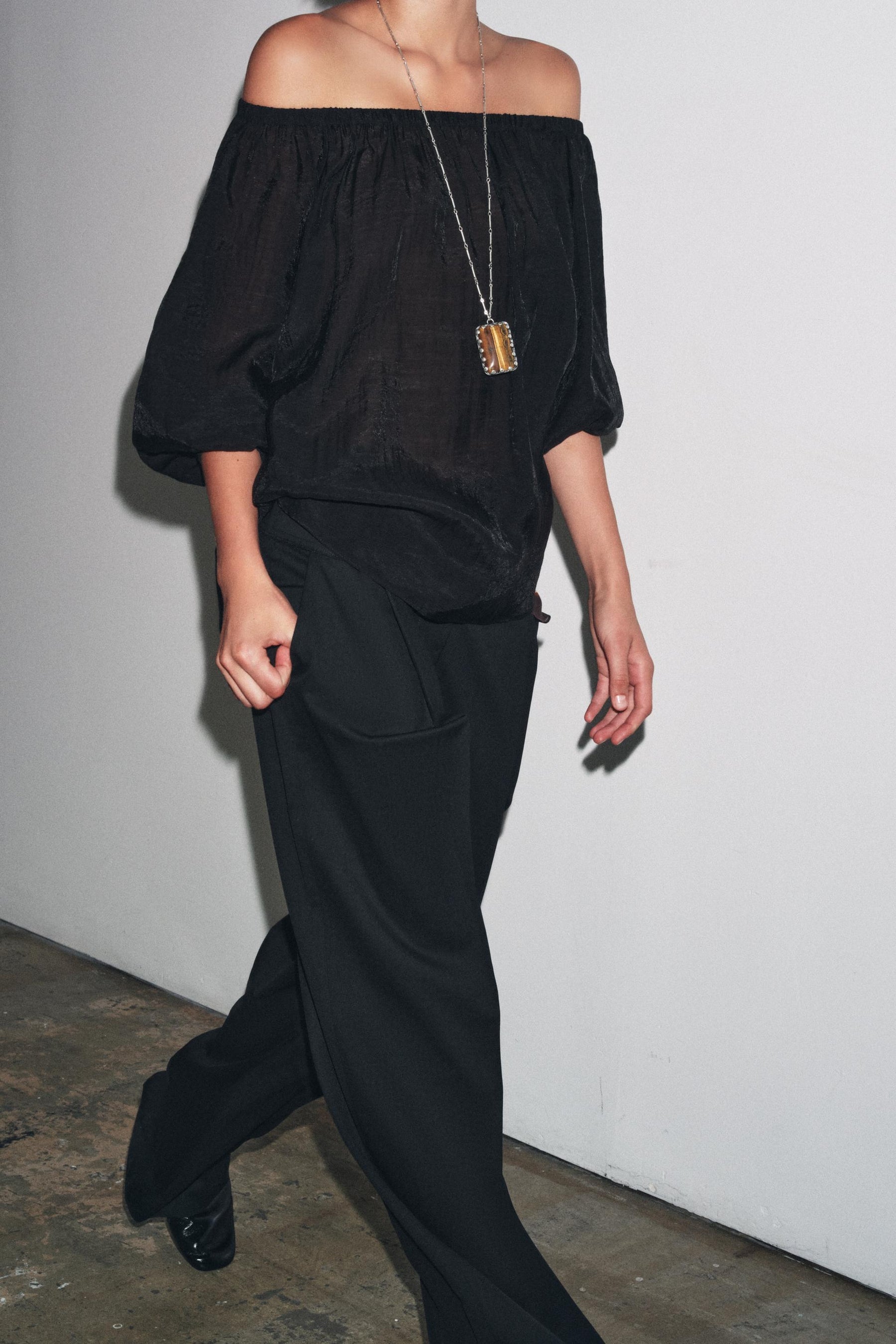 Off-Shoulder Fashion Top