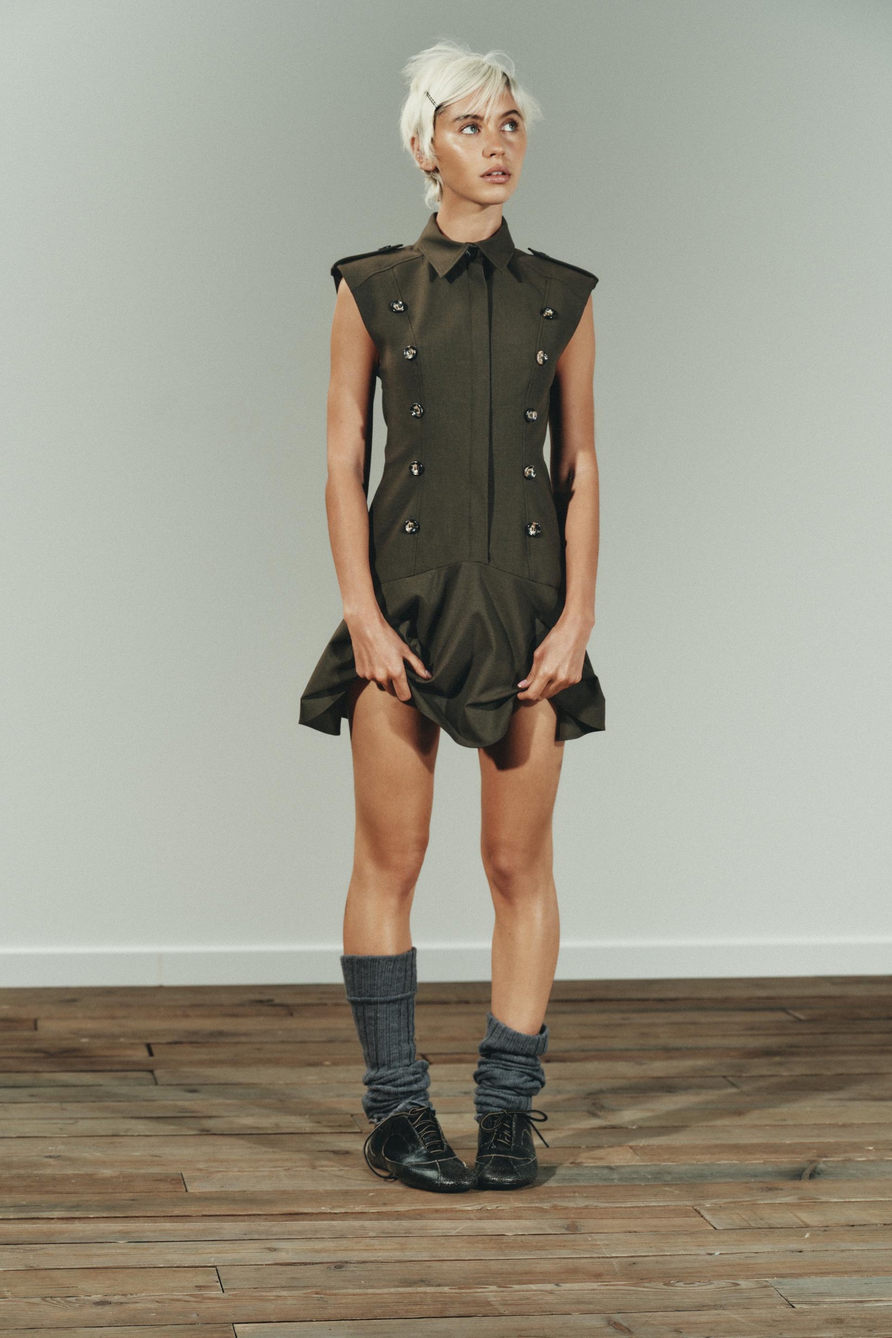 SHORT DRESS WITH SHOULDER PADS AND RUFFLES - Image 6