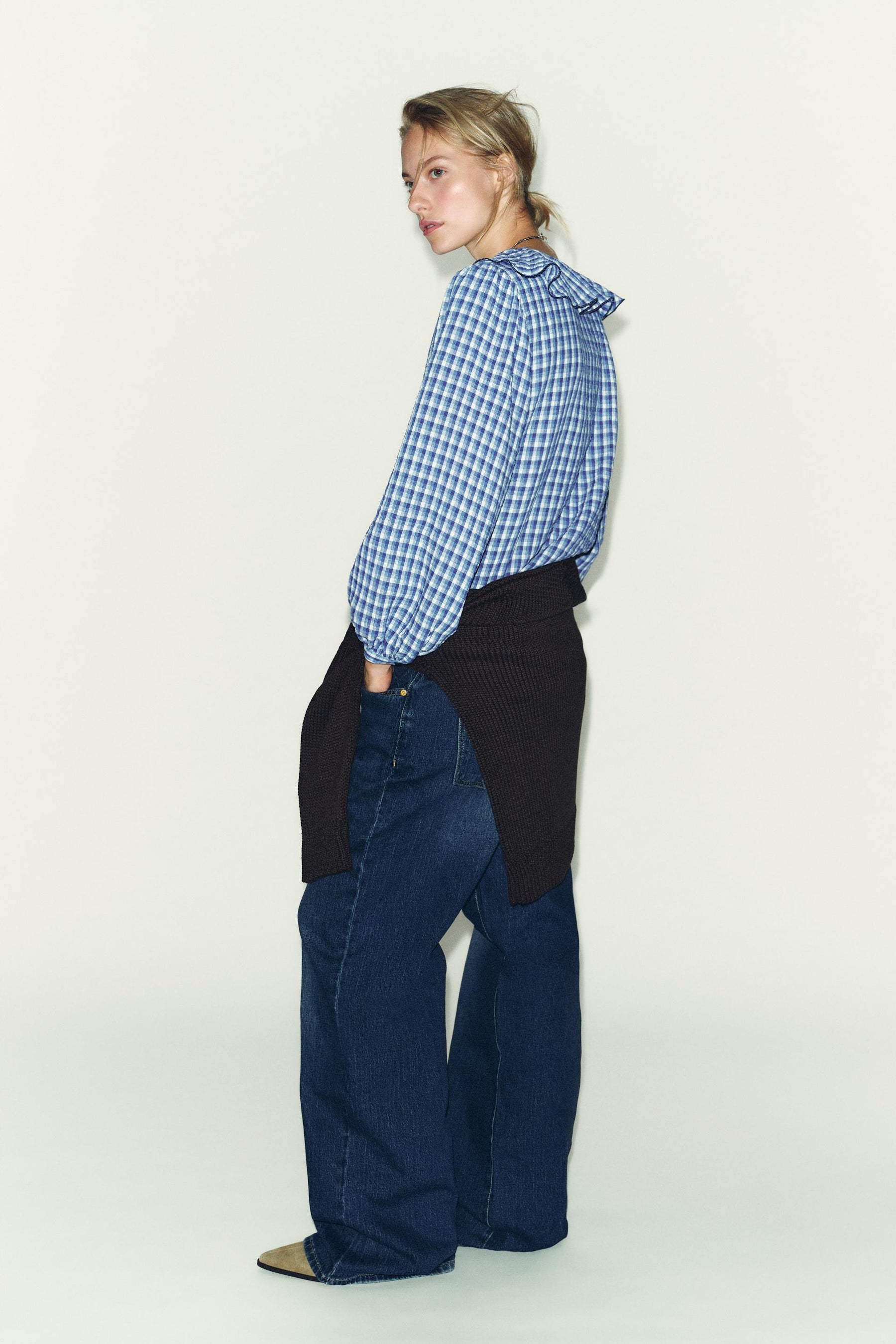 RUFFLED GINGHAM BLOUSE