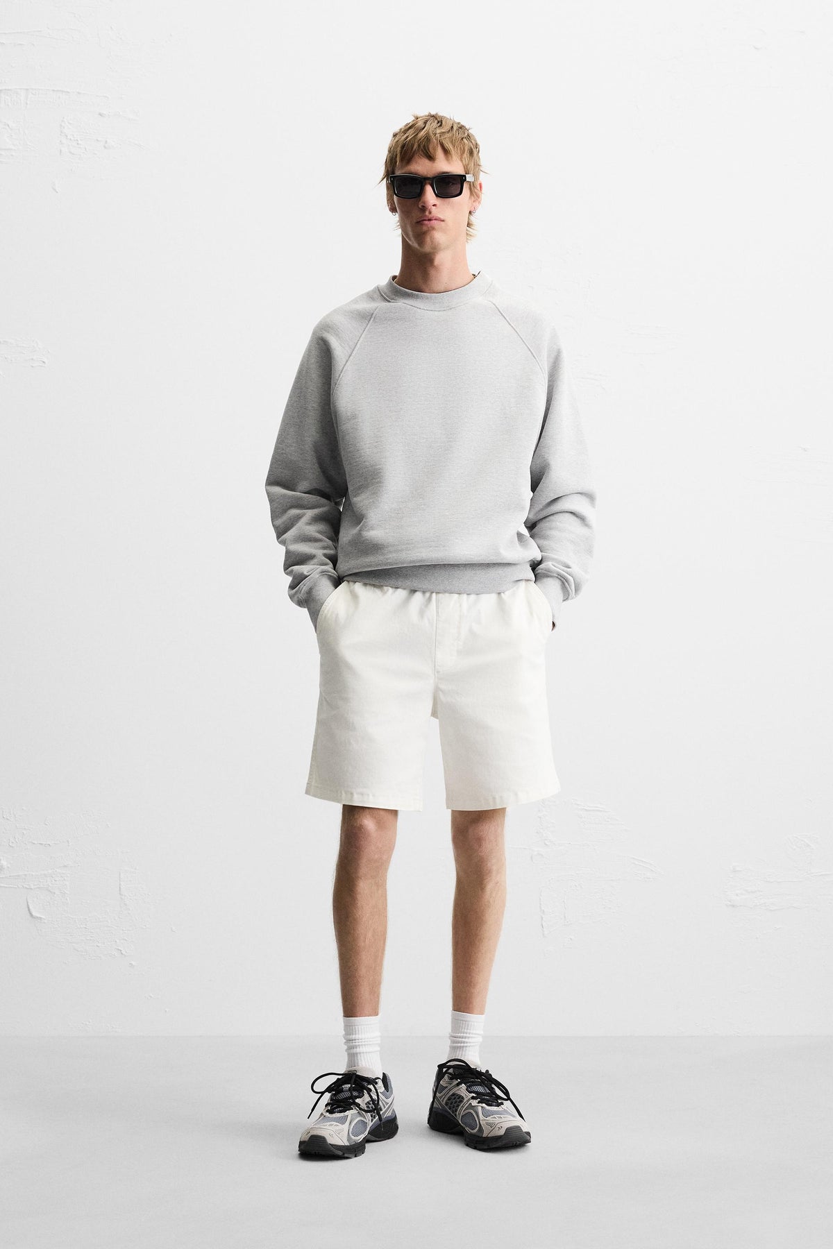 RELAXED FIT BERMUDA SHORTS - Image 1