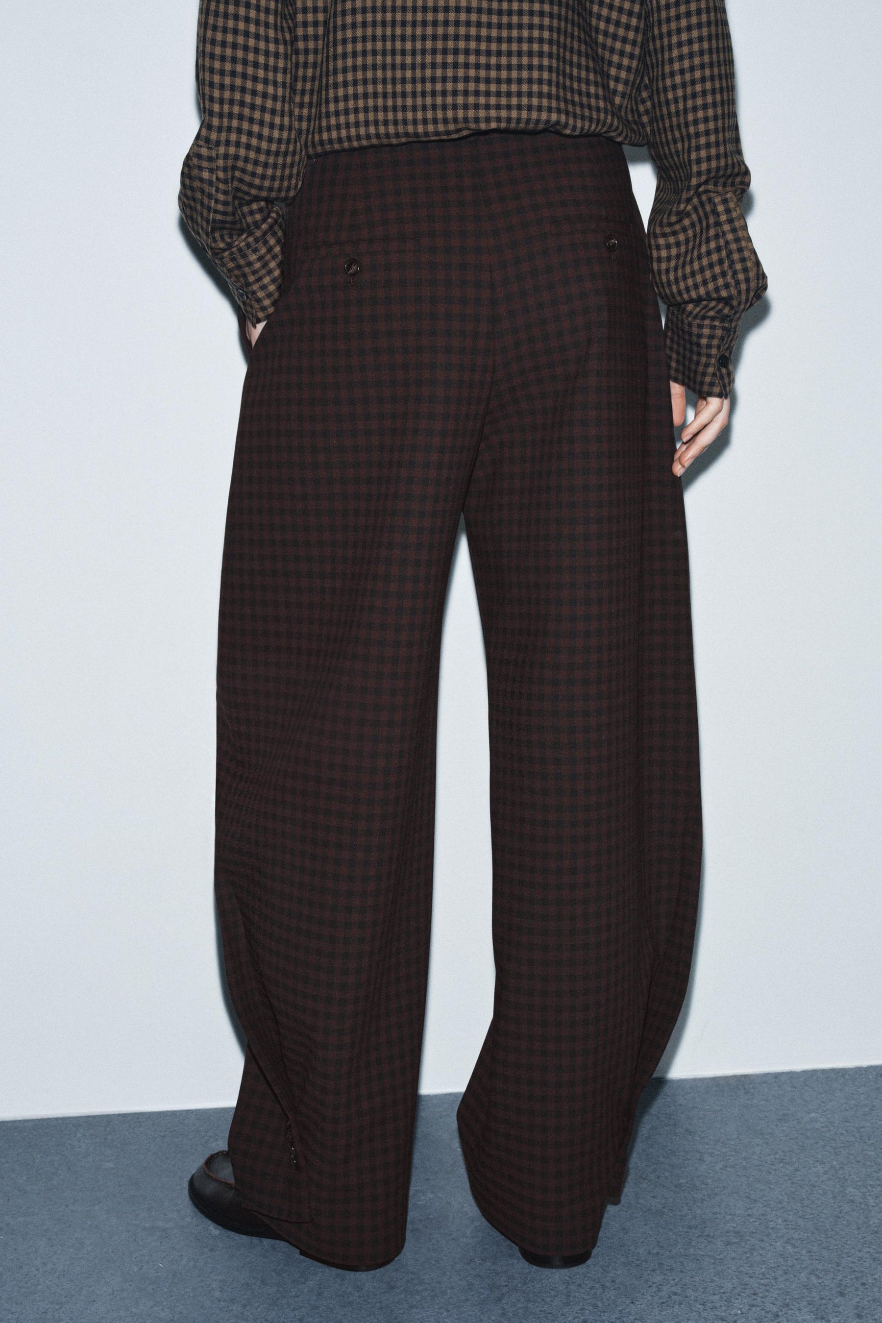 Balloon Trousers With Buttons