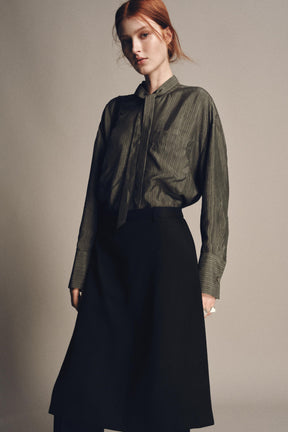 Straight-leg trousers