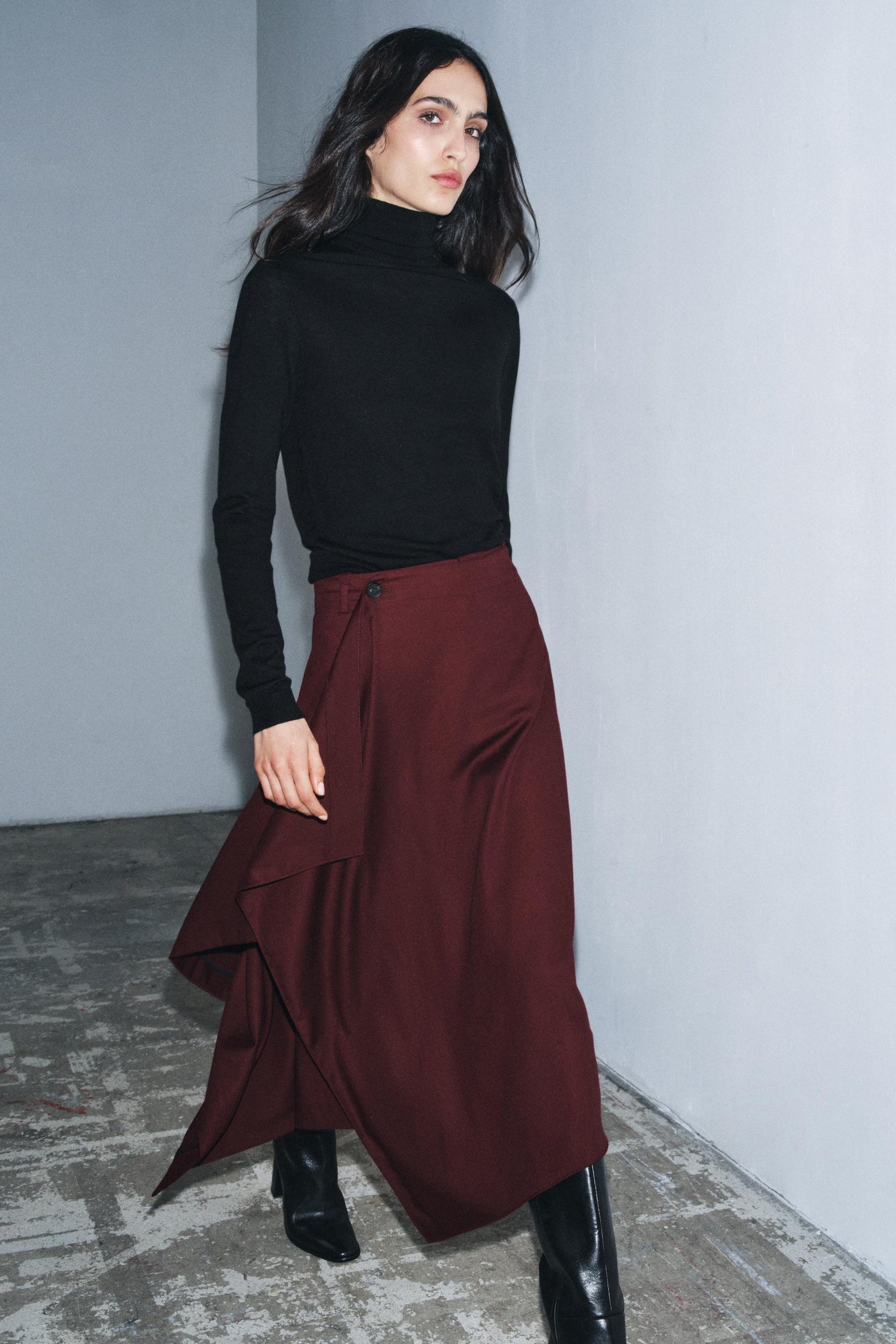 Asymmetric Fashion Skirt