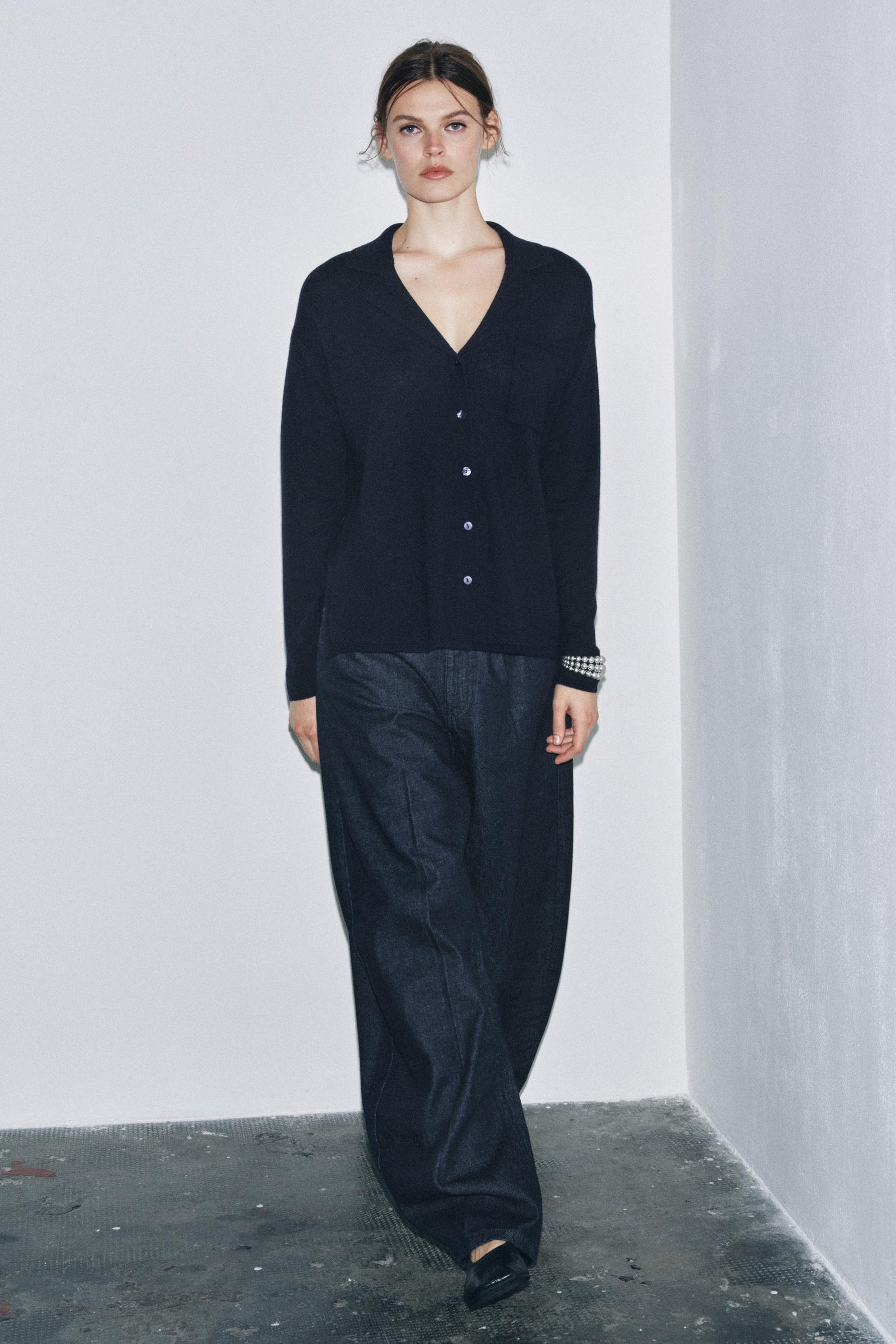 EXTRA SOFT WOOL CARDIGAN