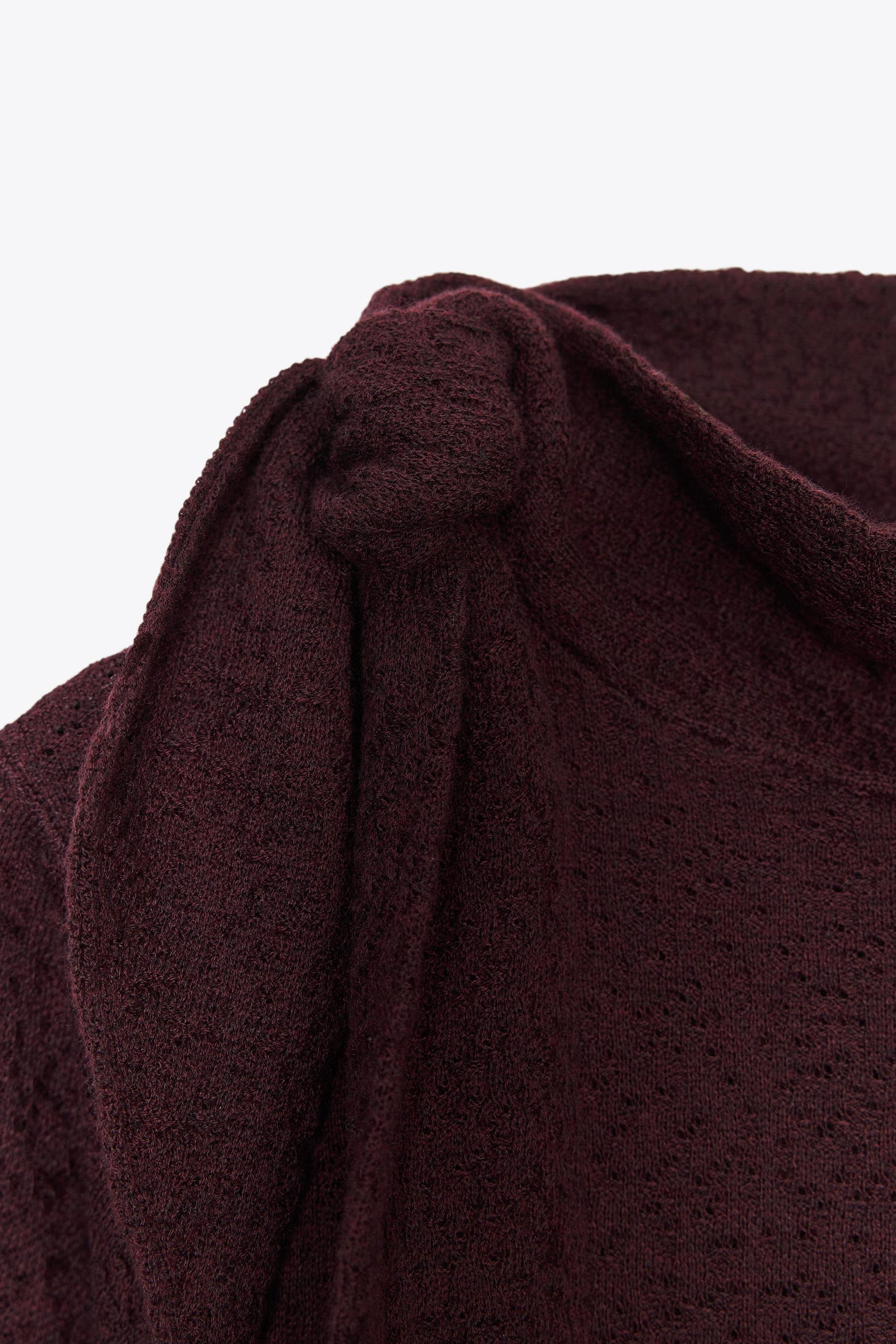 Knit jumper with tie