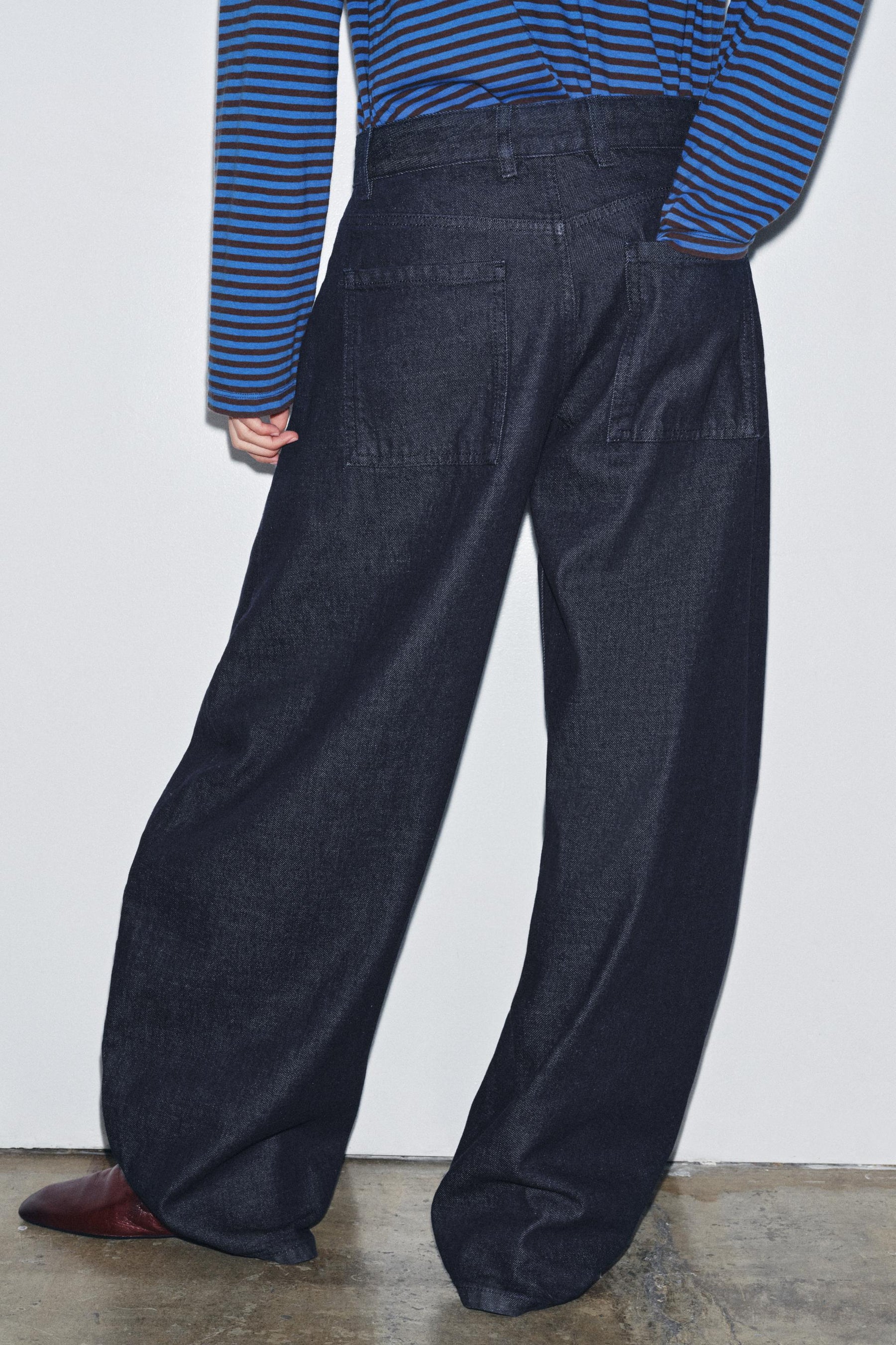 Mid-Rise Balloon Jeans
