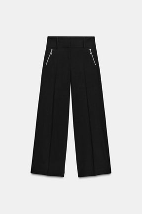 Trousers with zip pockets