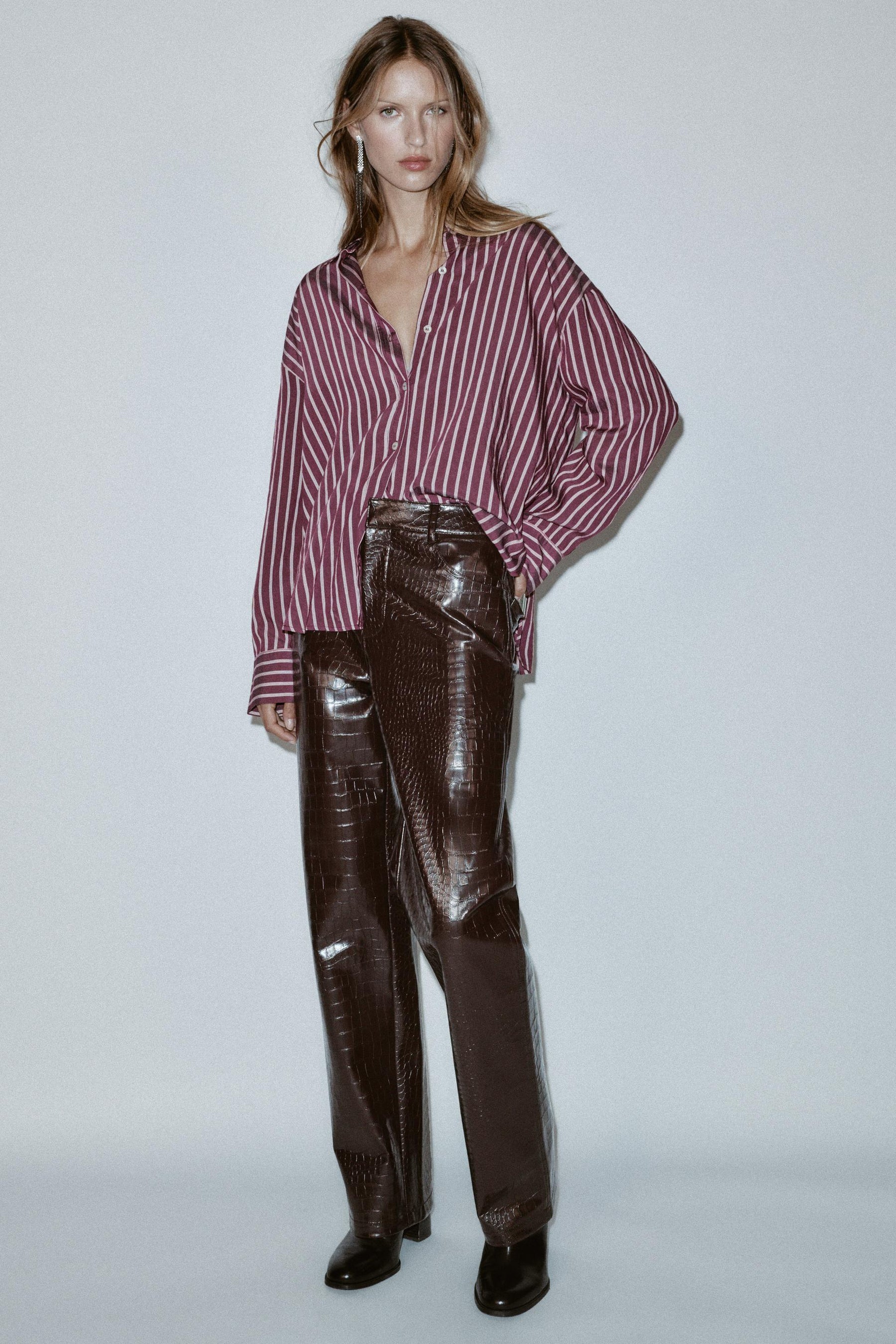 OVERSIZE STRIPED SHIRT