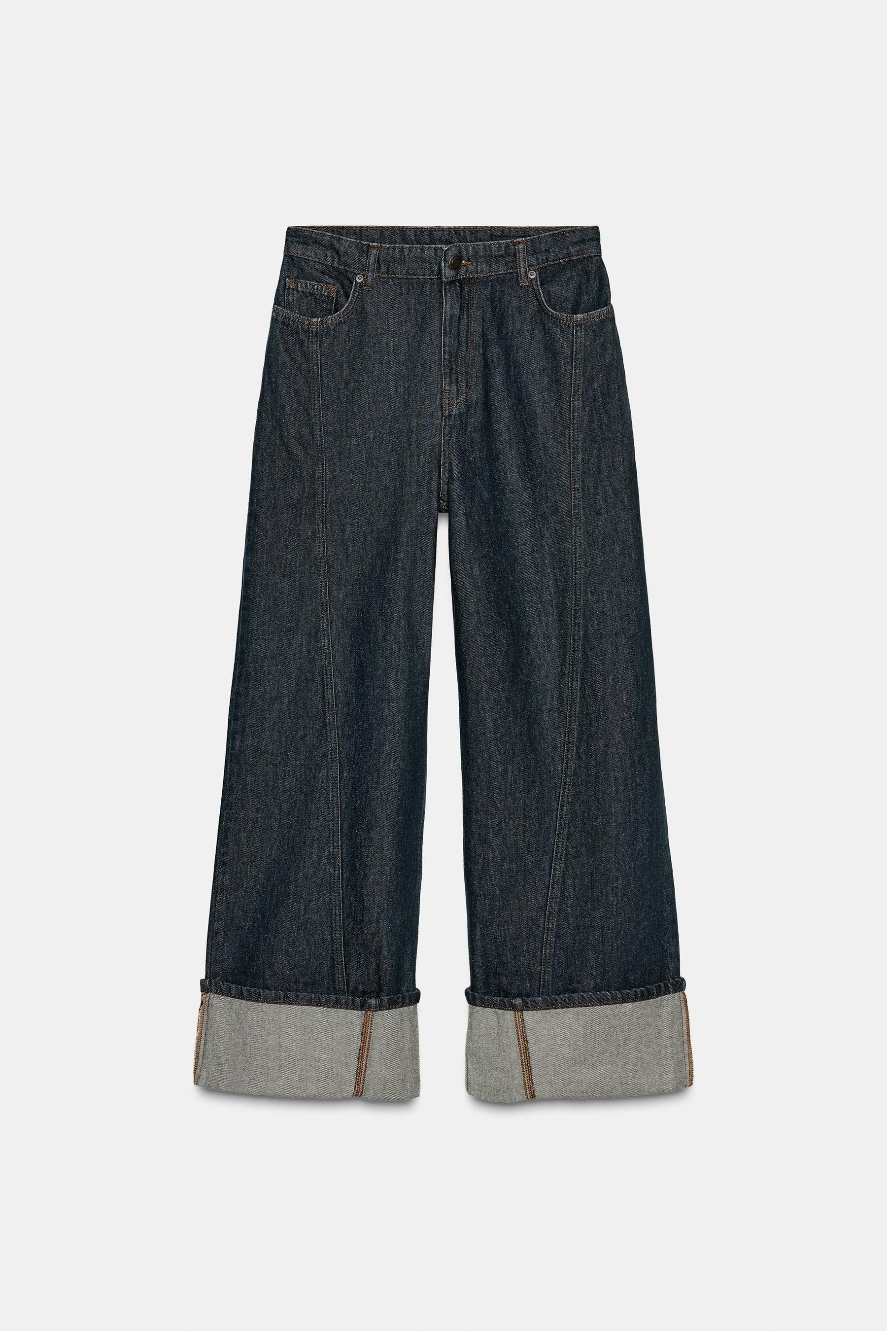 Wide-leg mid-waist jeans
