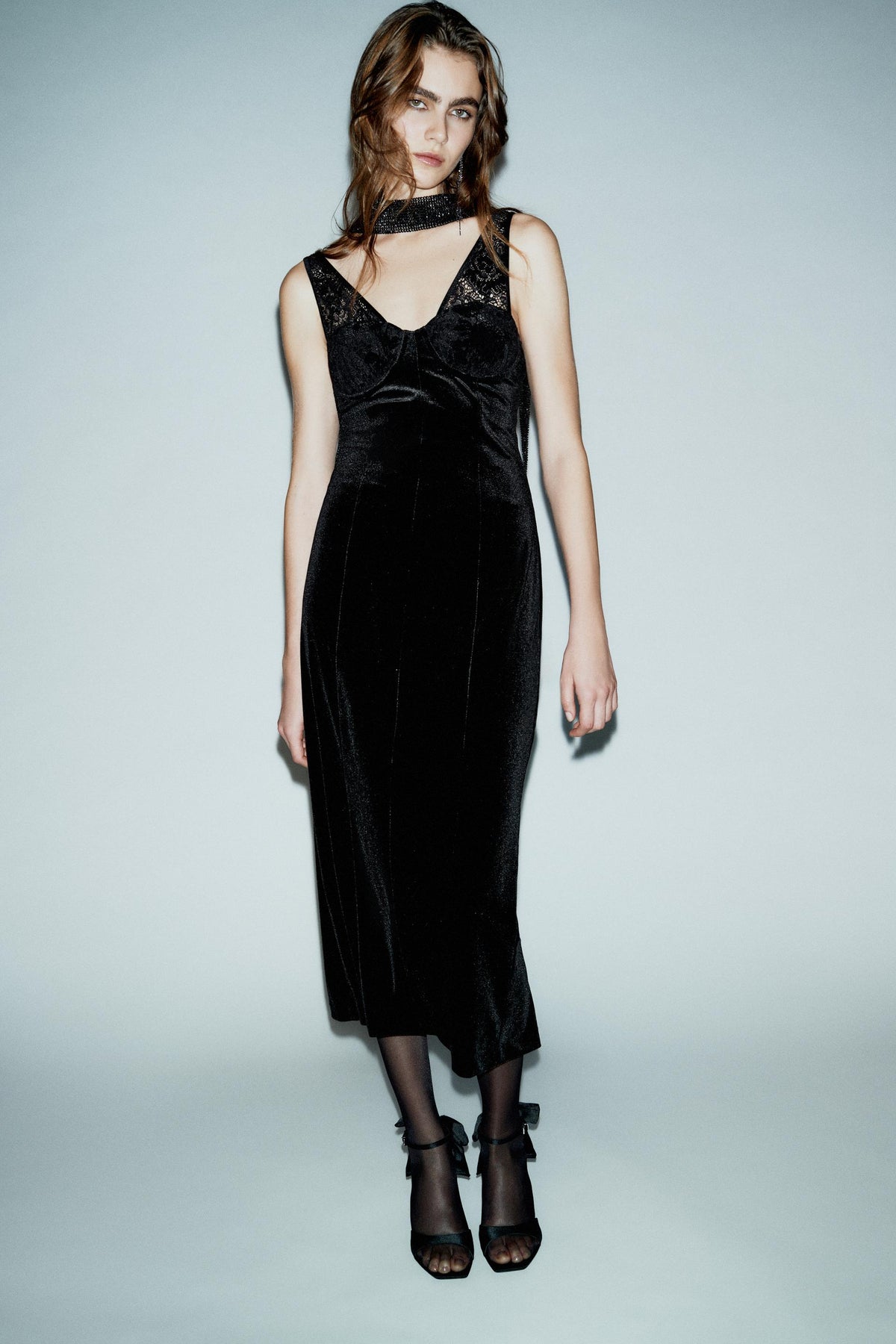 VELVET LACE MIDI DRESS