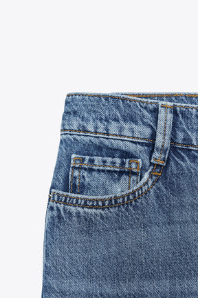 Wide-Leg High-Waist Jeans