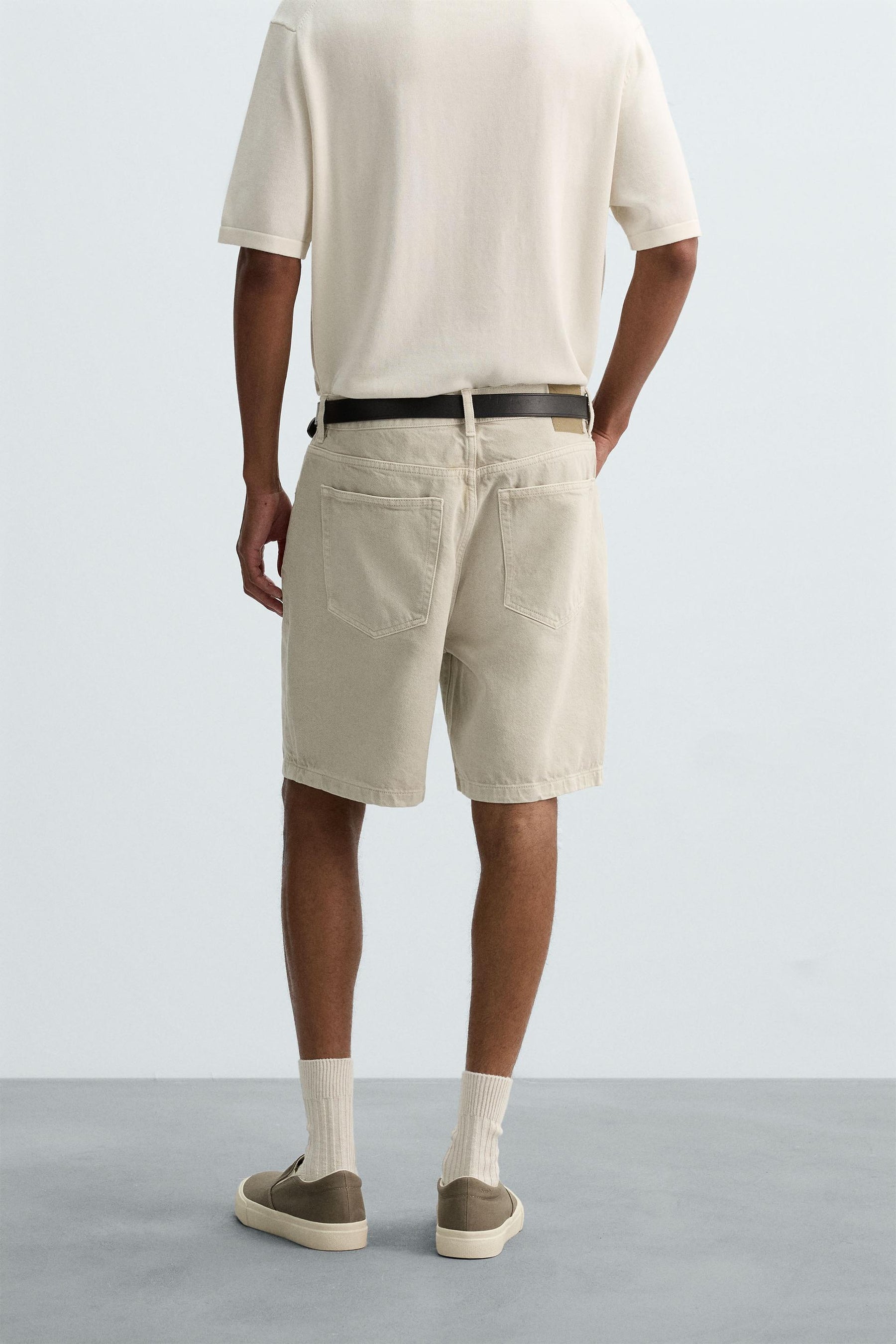 REGULAR FIT DENIM BERMUDA SHORTS - Image 3