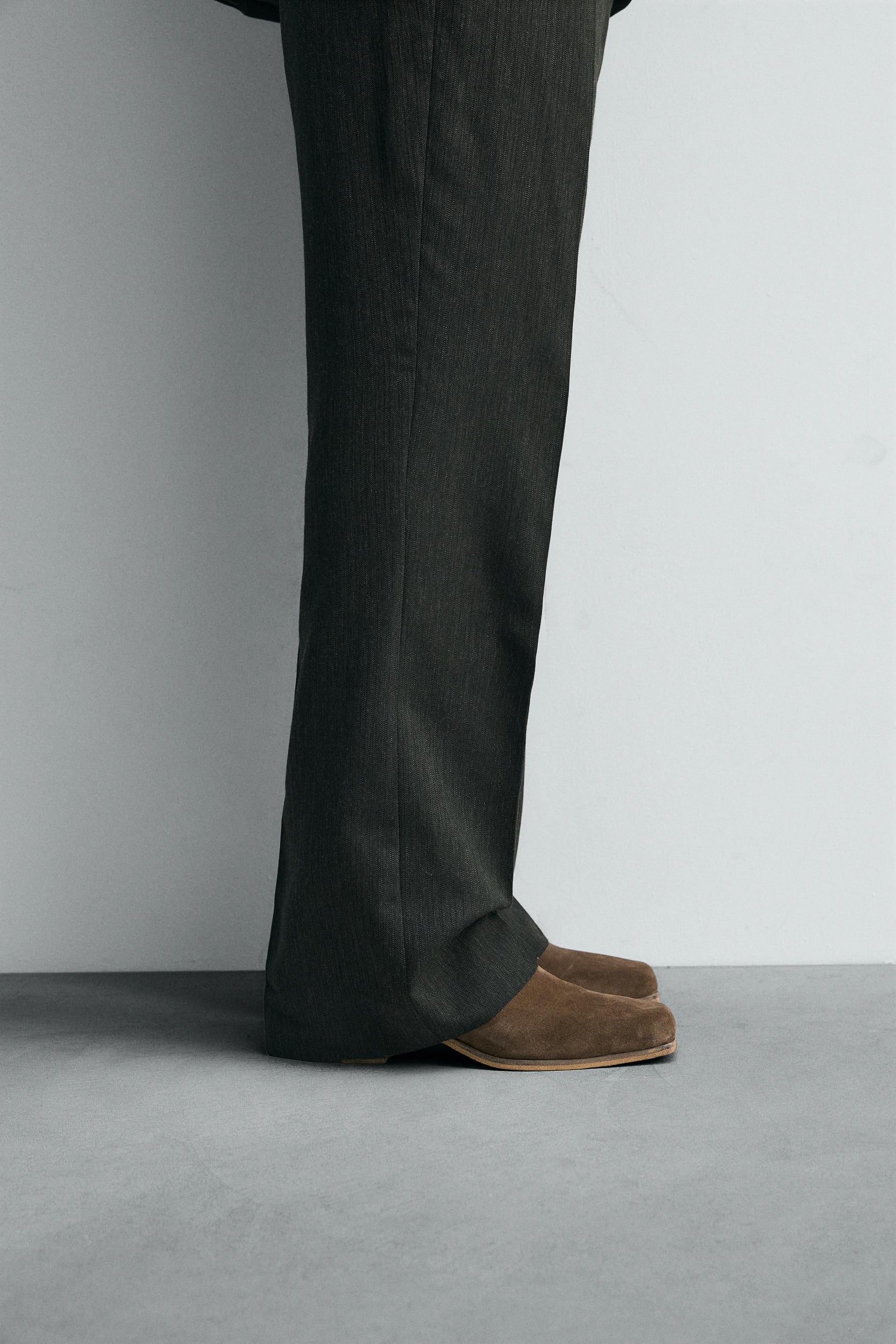 LEATHER HEELED LIMITED EDITION BOOTS - Image 3