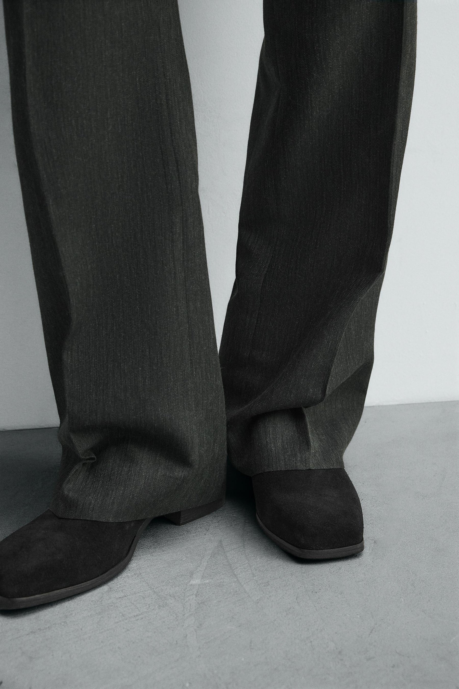 LEATHER HEELED LIMITED EDITION BOOTS - Image 3