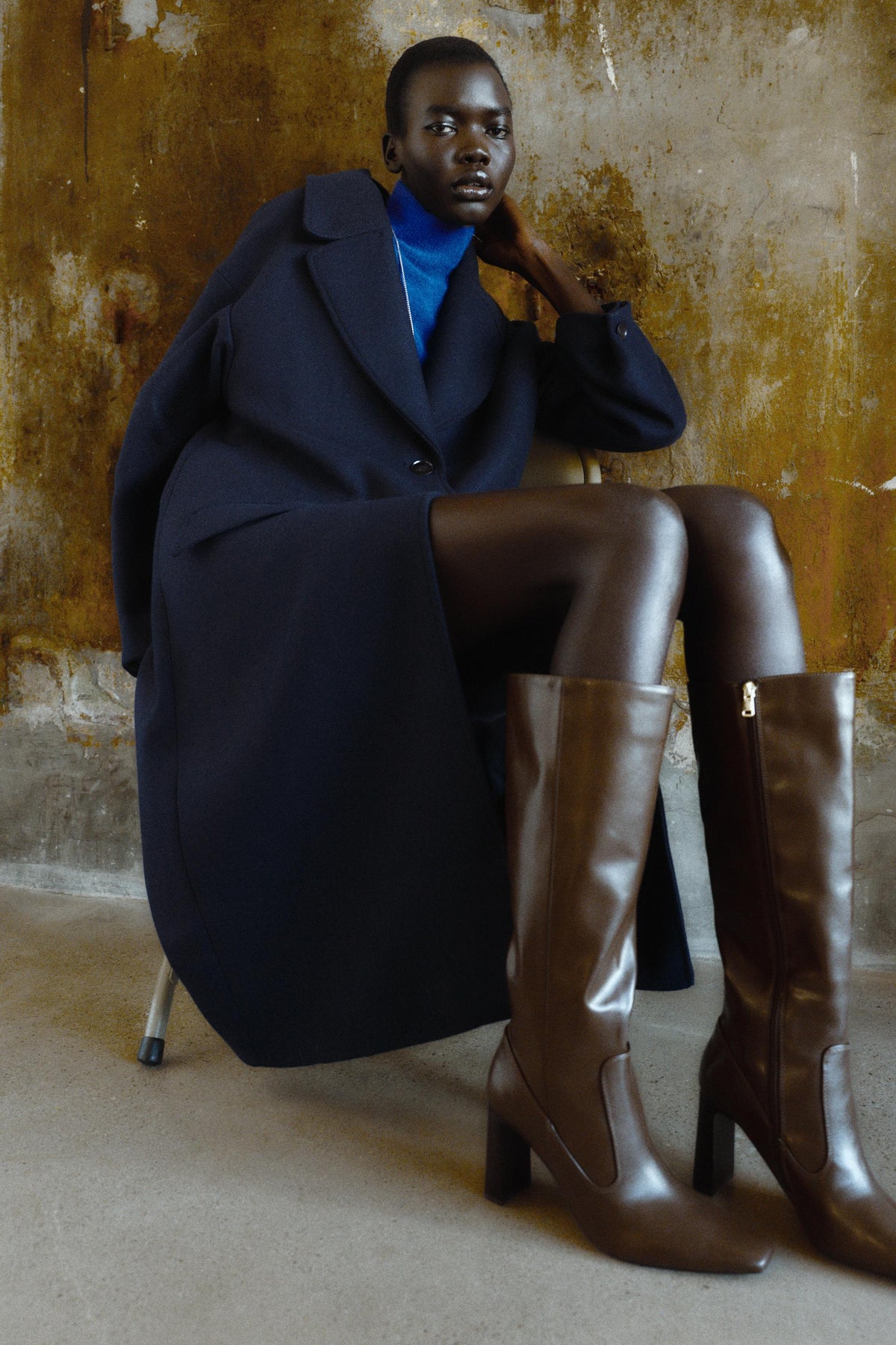 TOPSTITCHED KNEE-HIGH BOOTS