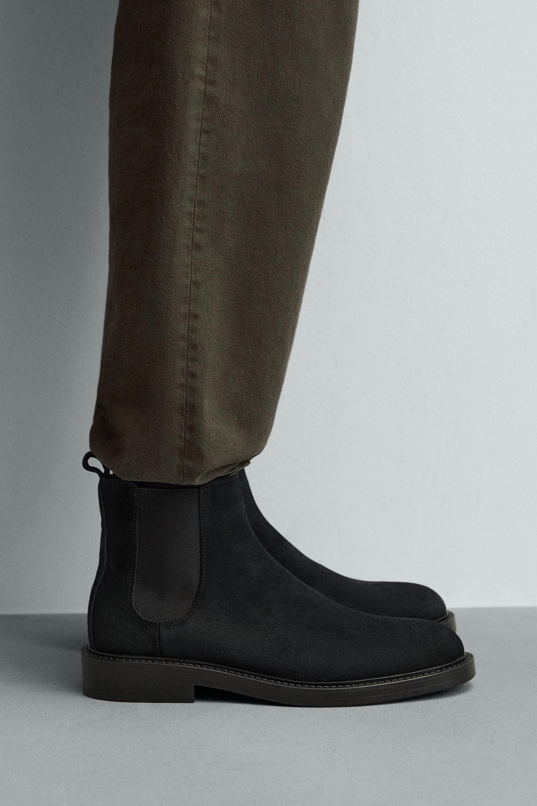 LEATHER CHELSEA BOOTS - Image 1