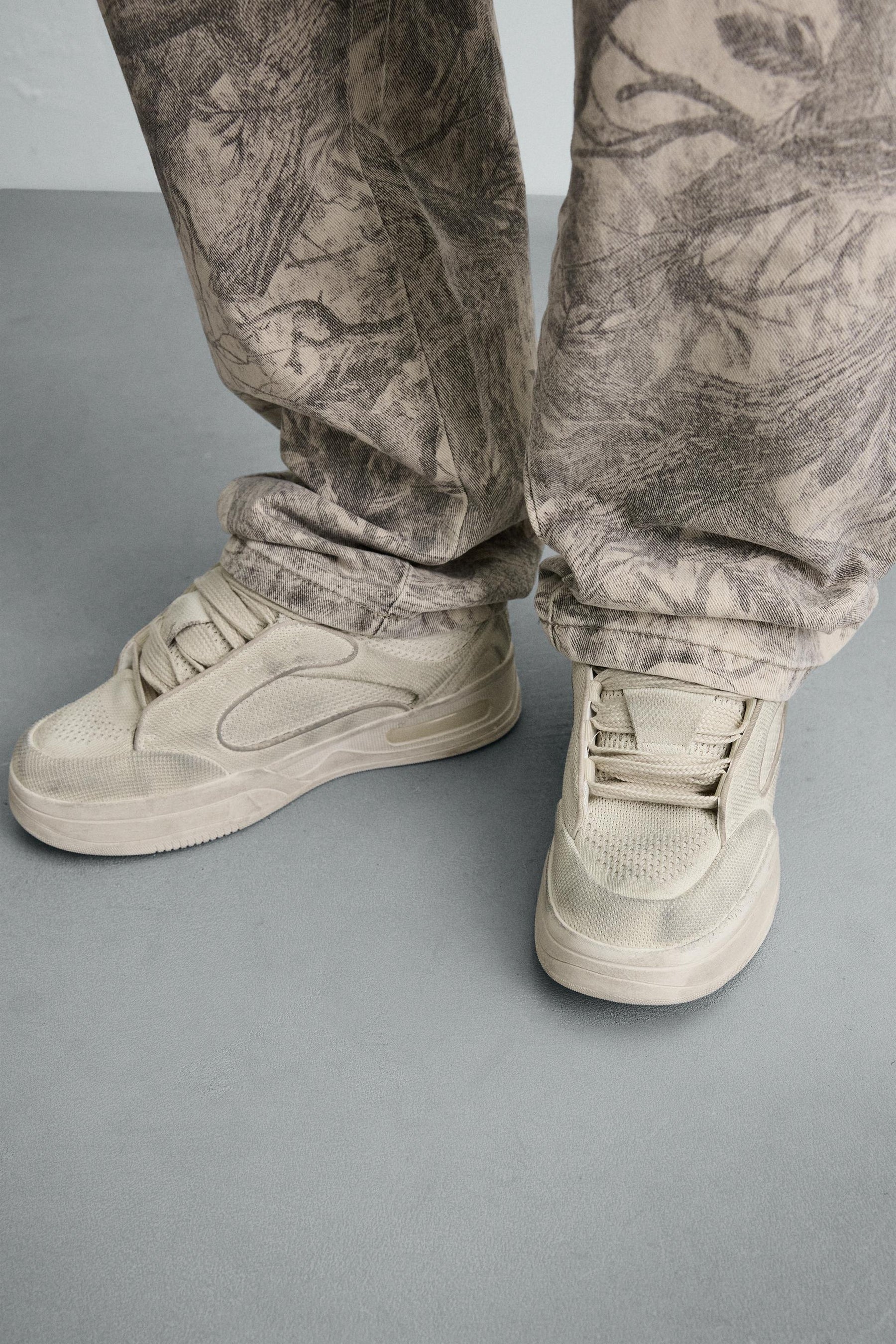 DISTRESSED CHUNKY TRAINERS - Image 3