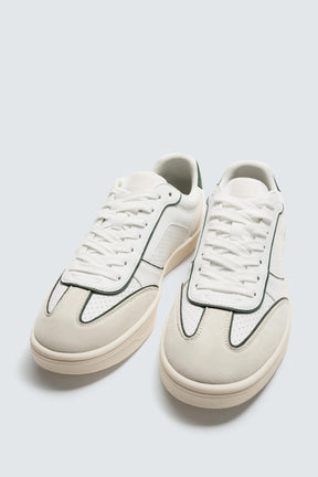 TRAINERS WITH CONTRAST SOLE - Image 6