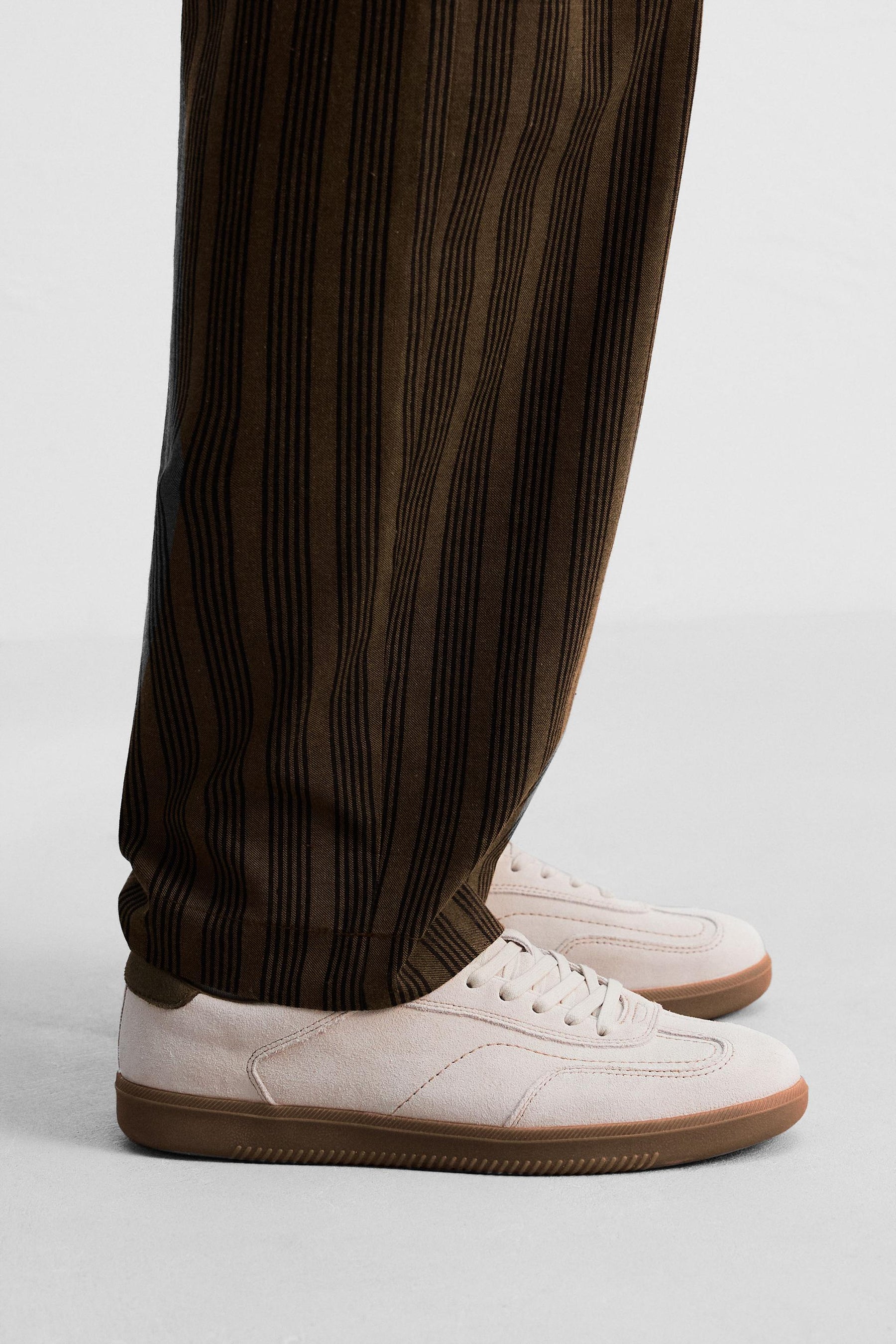 LEATHER TRAINERS WITH CONTRAST SOLE - Image 1