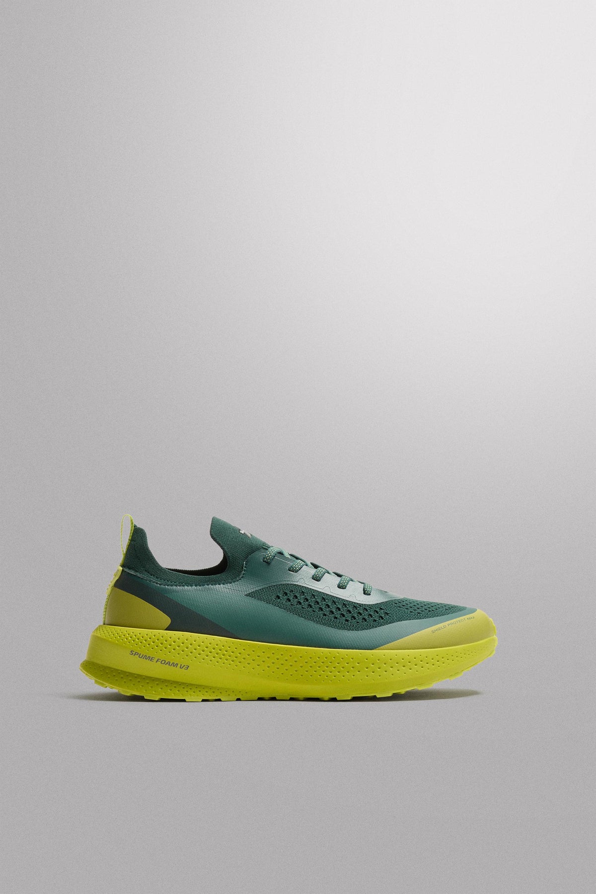 RUNNING SHOE - Image 1