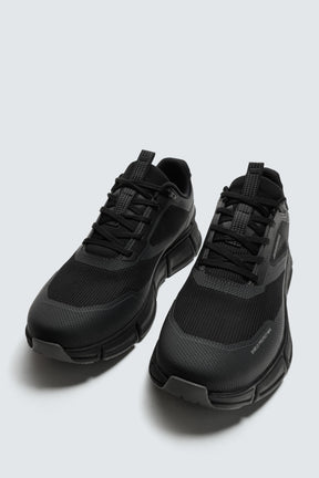 MONOCHROME TECHNICAL TRAINERS - Image 5
