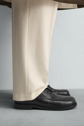 LIMITED EDITION LEATHER SMART SHOES - Image 2