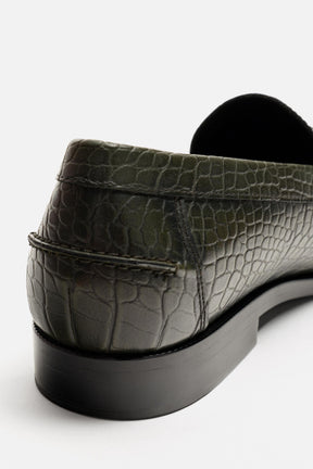 CROCODILE EMBOSSED LOAFER - Image 5