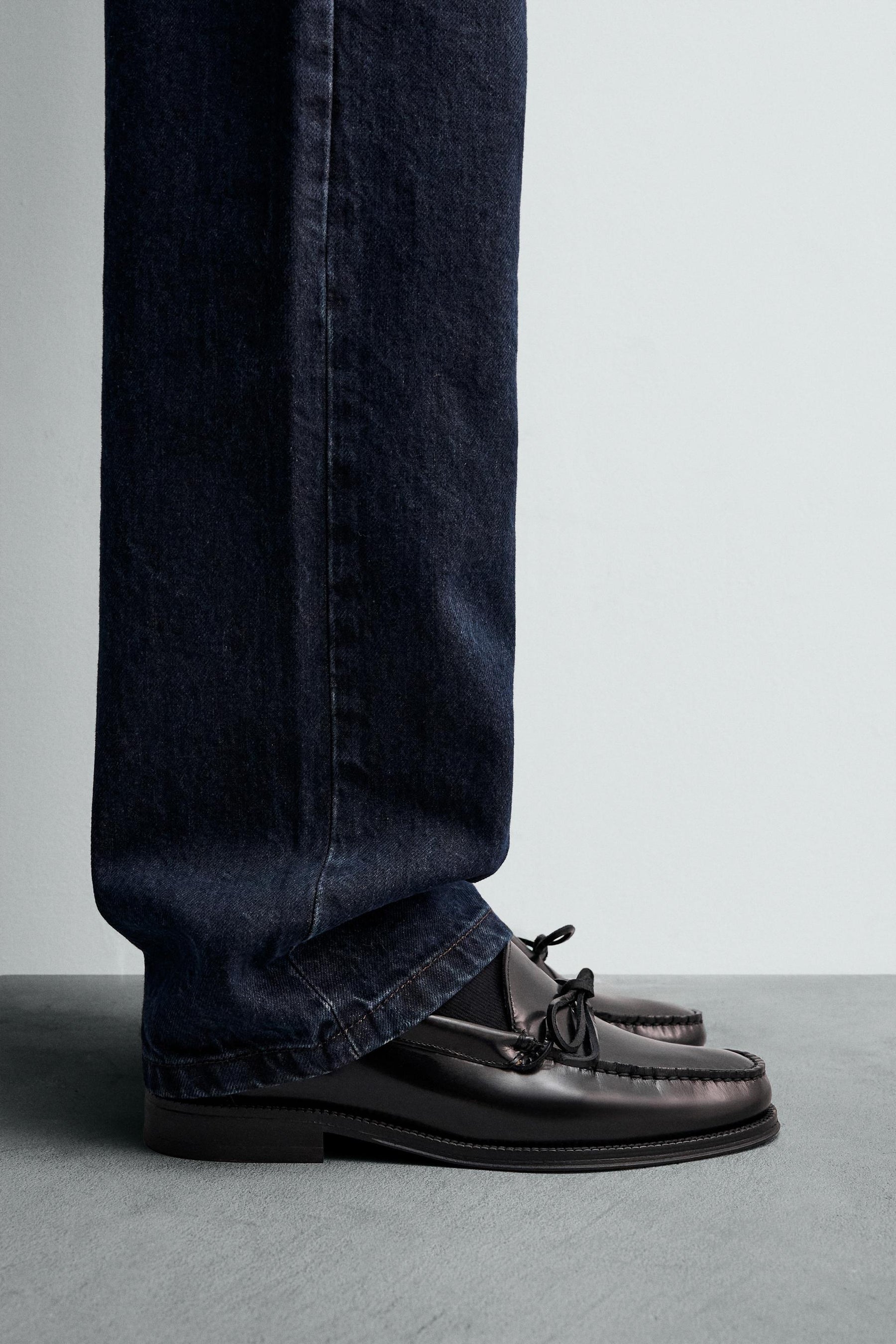 LEATHER BOW LOAFERS - Image 1