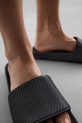 BATH SLIDES - Image 3