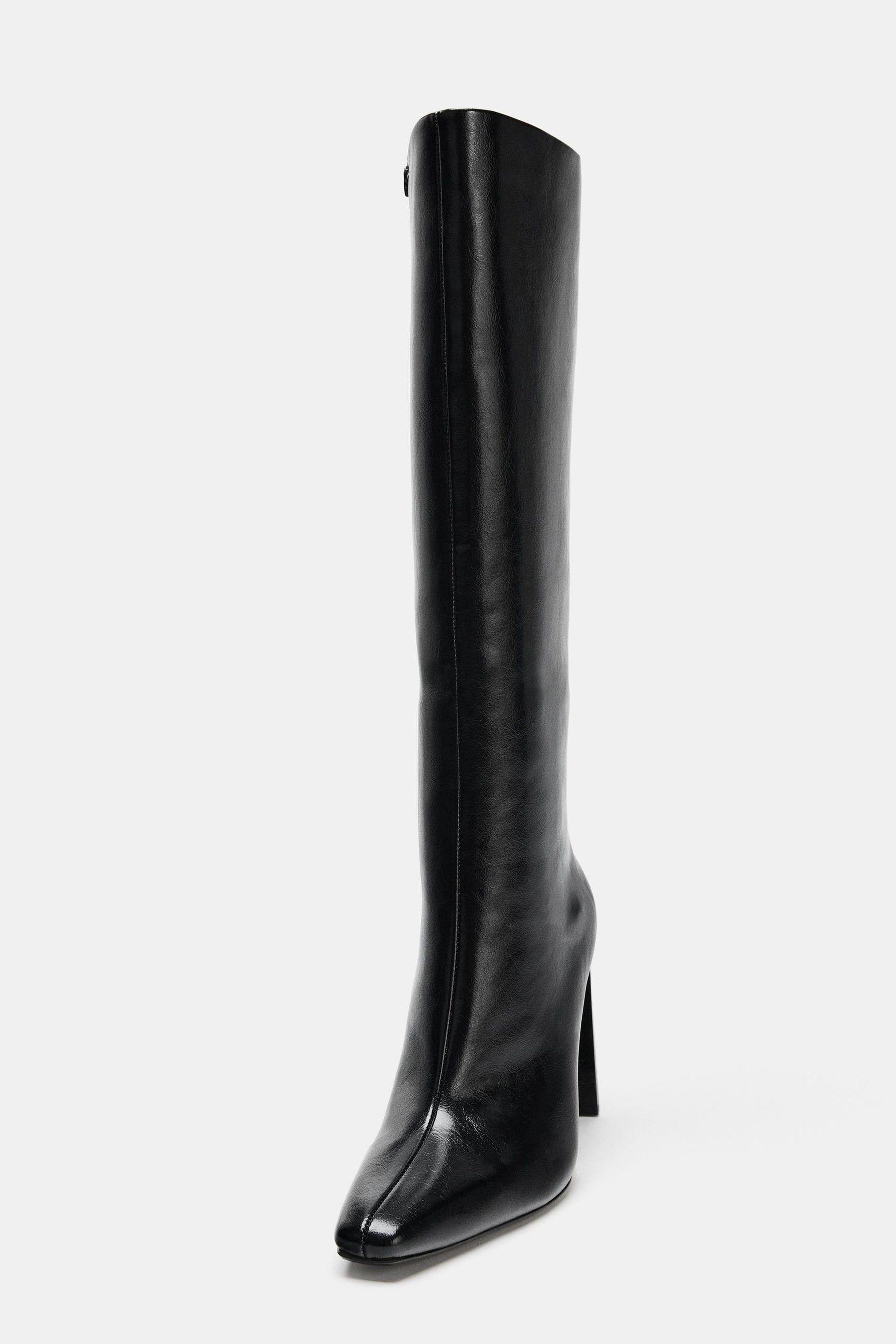 POINTED HEELED BOOTS