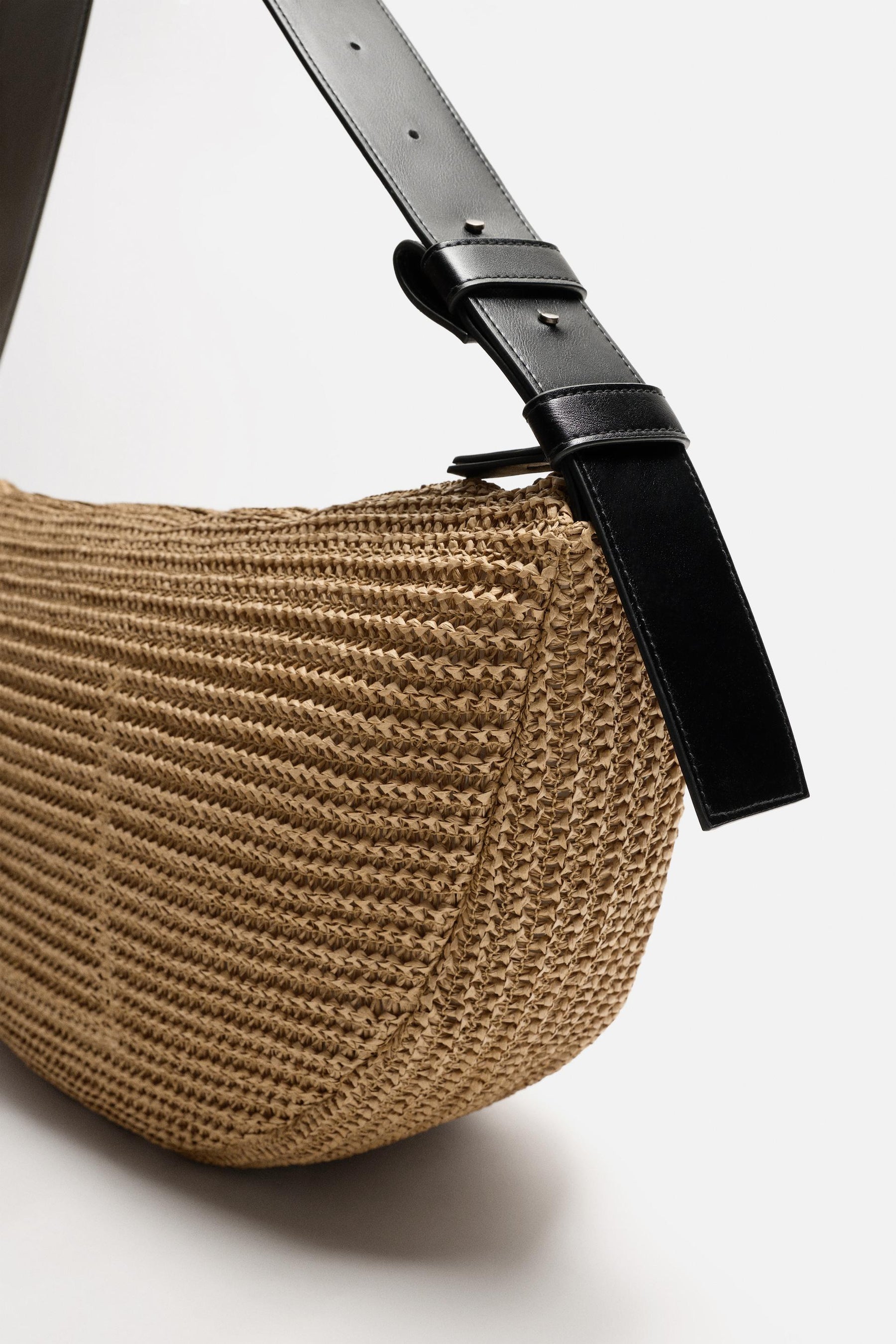 BRAIDED SHOULDER BAG