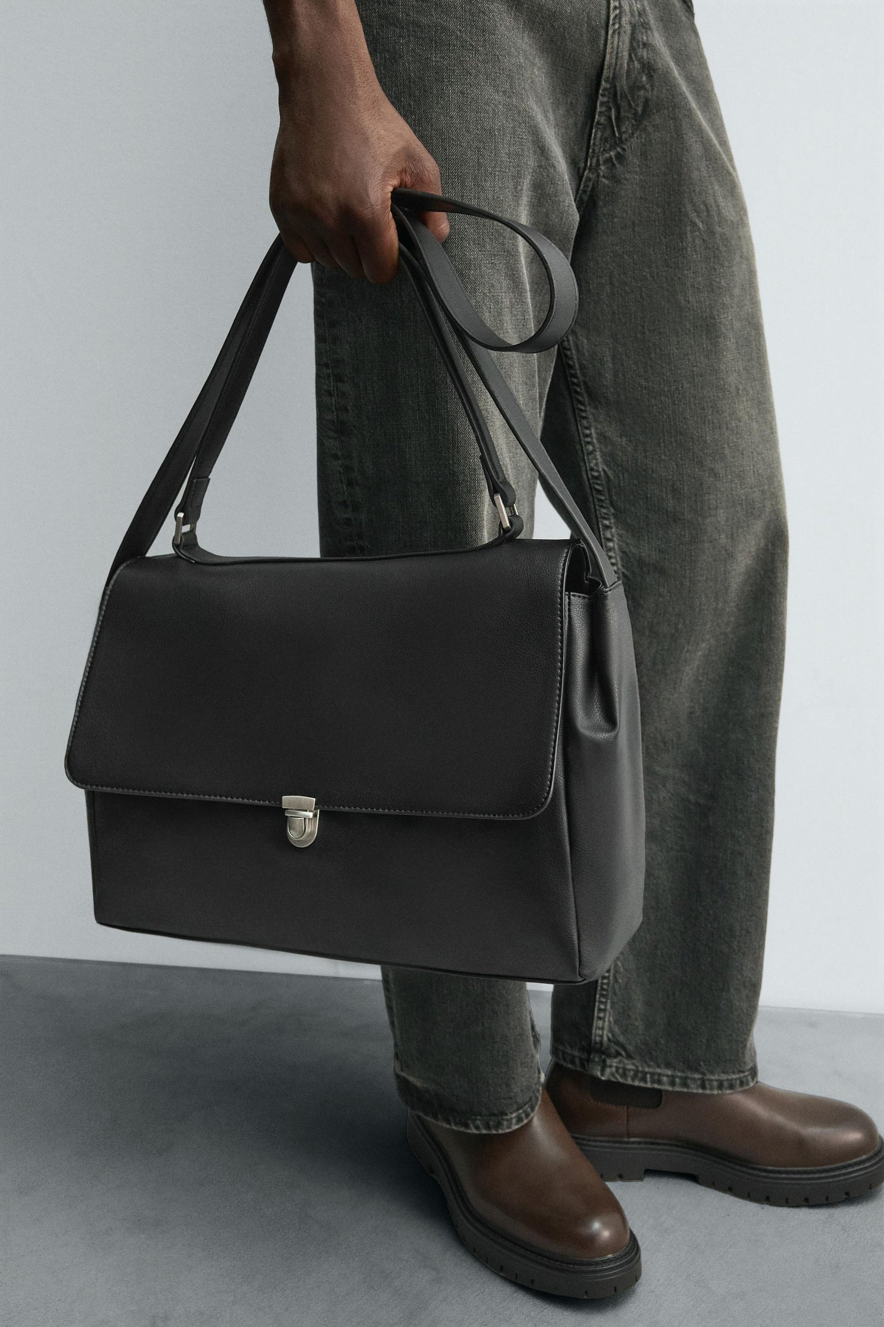 PLAIN SHOULDER BAG - Image 3