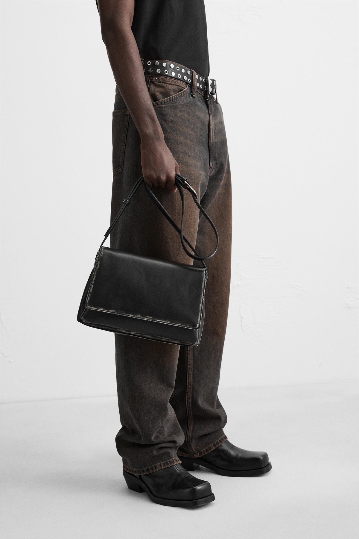 DISTRESSED-EFFECT FLAP CROSSBODY BAG