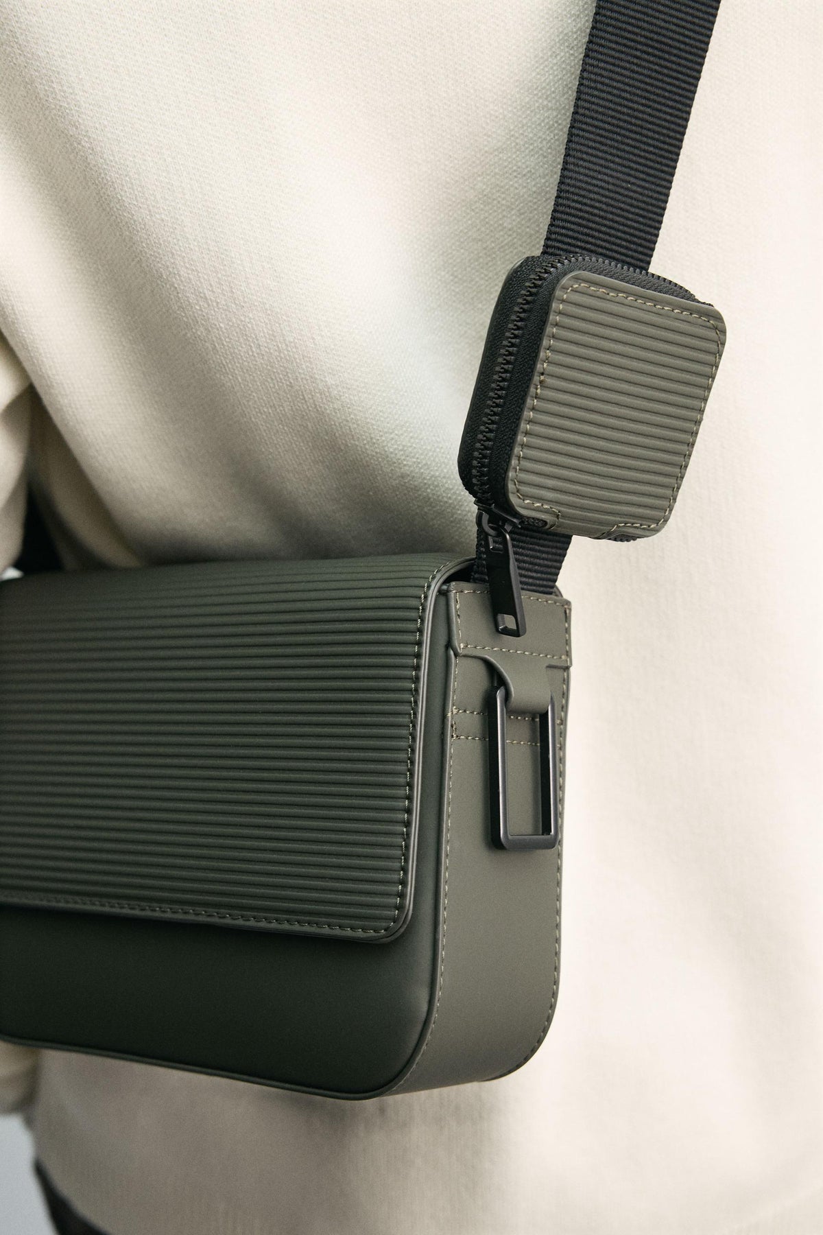 RUBBERISED TEXTURED CROSSBODY BAG