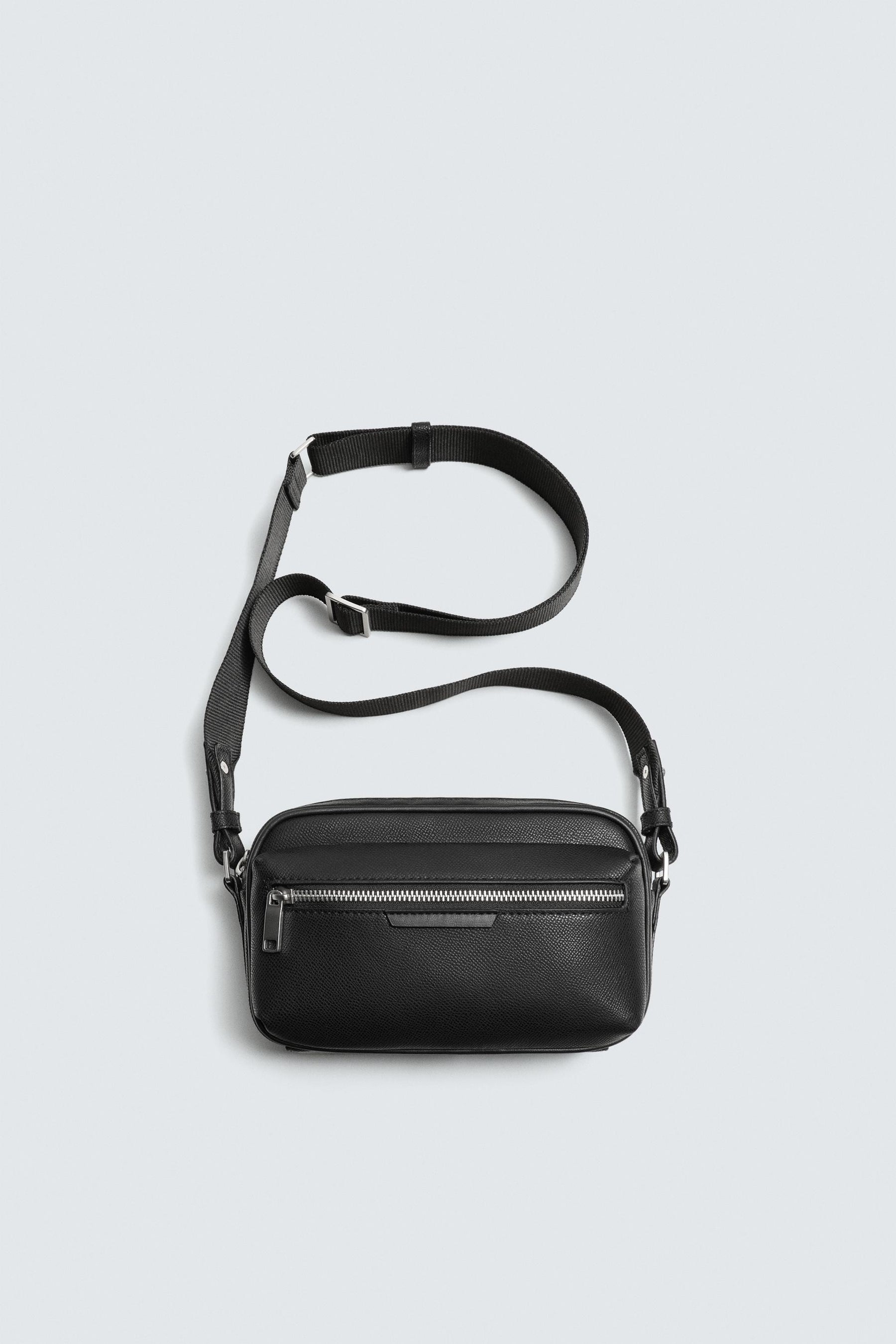 TEXTURED CROSSBODY BAG