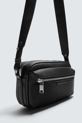 TEXTURED CROSSBODY BAG