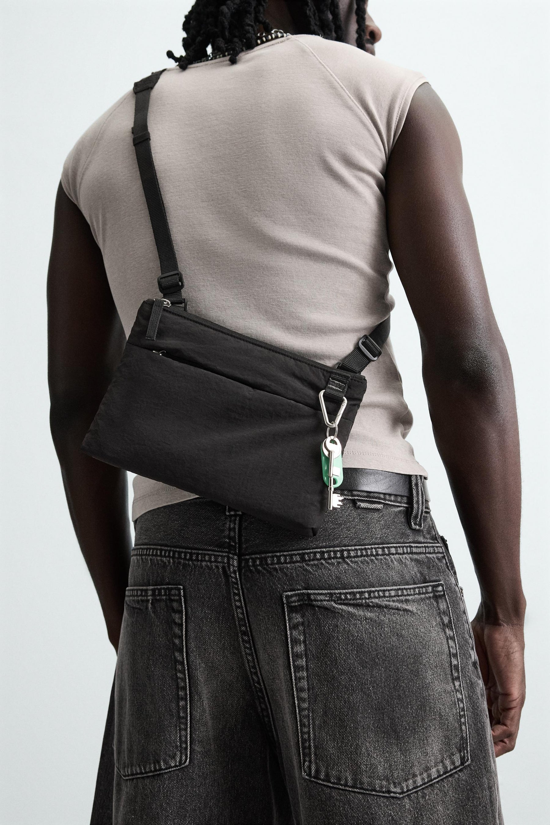 TECHNICAL CROSSBODY BAG