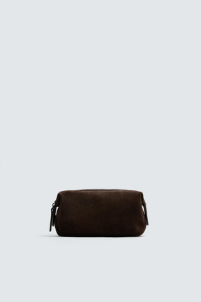 LEATHER TOILETRY BAG - Image 1