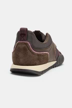 Technical Running Shoes