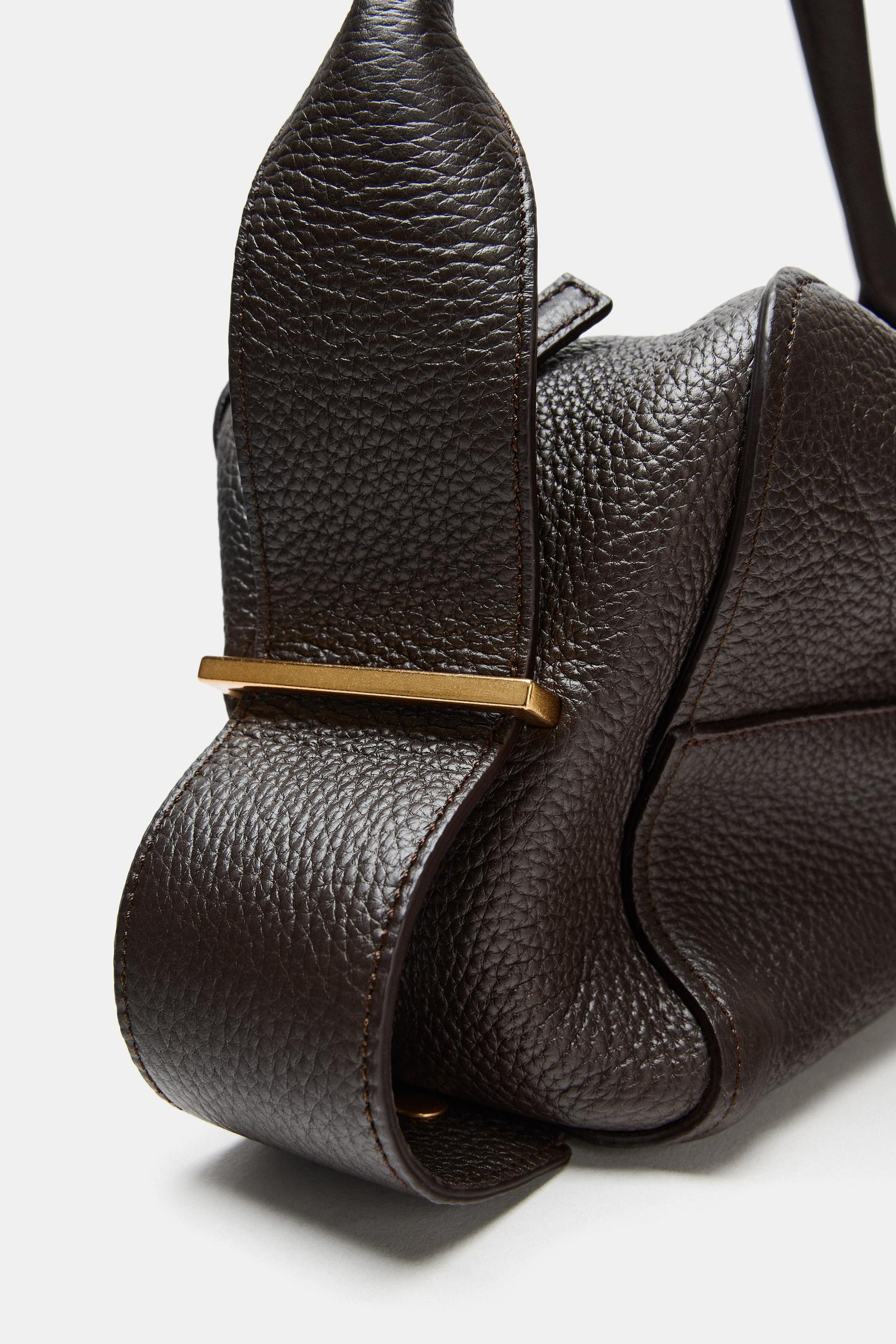 LEATHER SHOULDER BAG