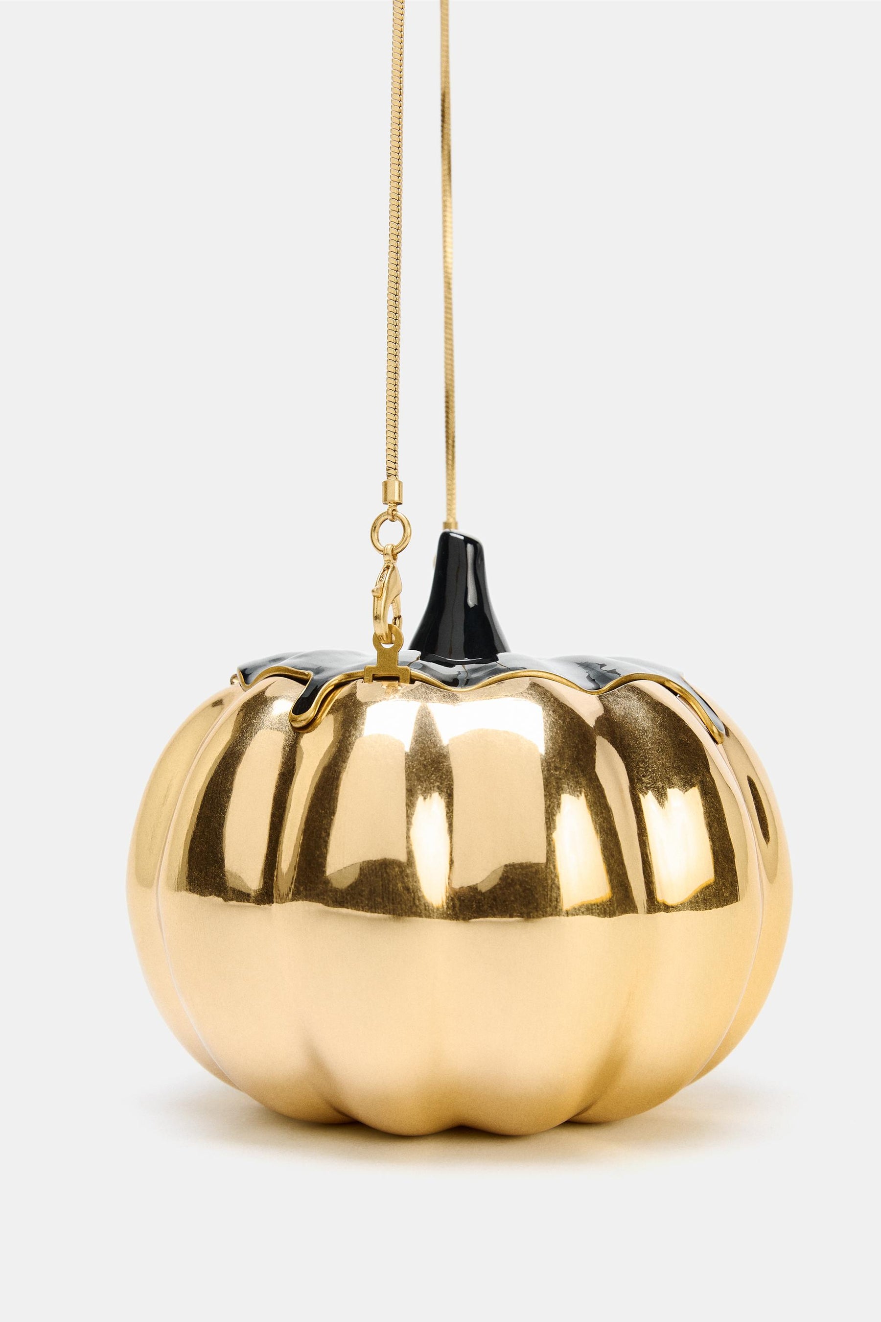 METALLIC EFFECT CLUTCH